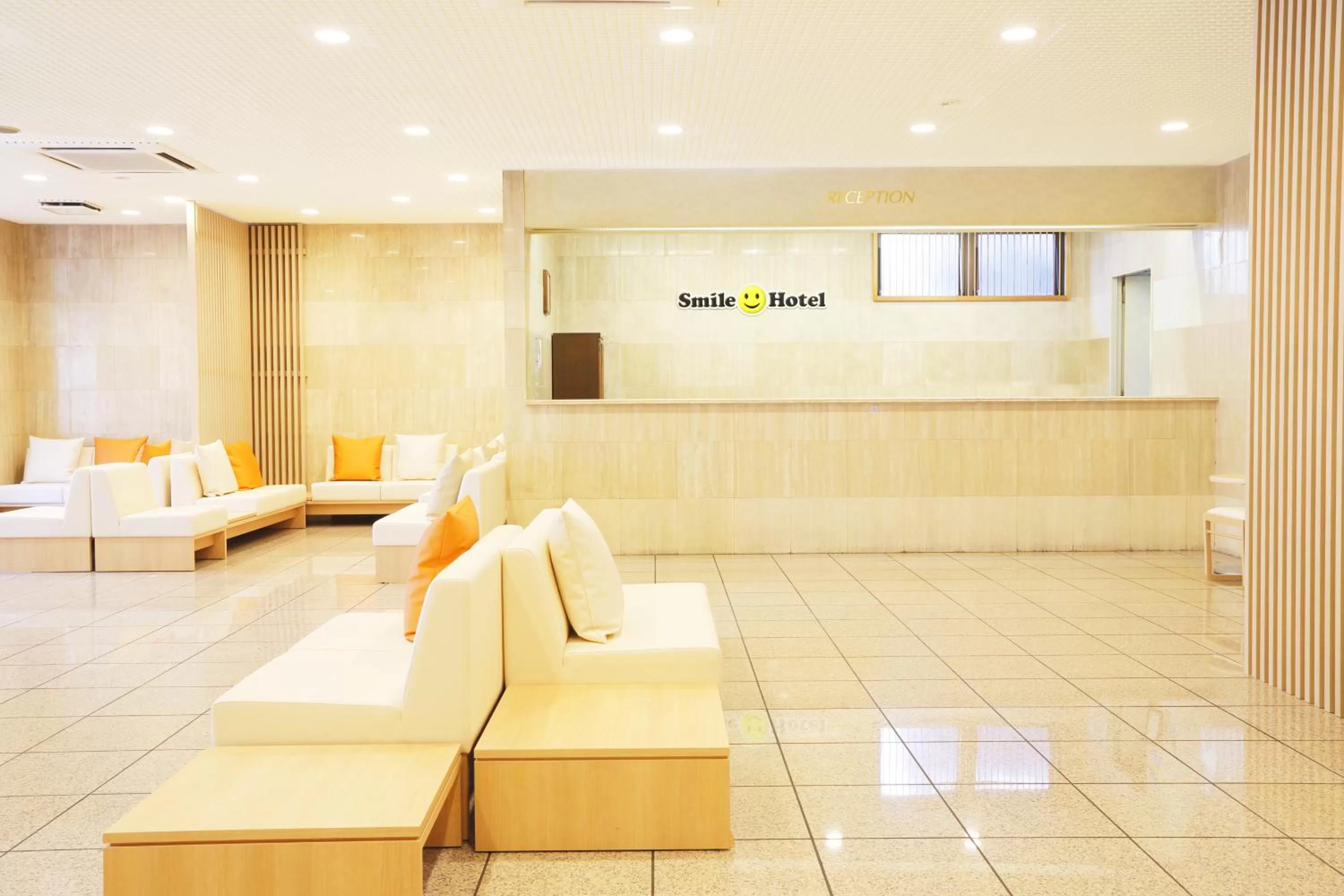 Lobby or reception in Smile Hotel Sugamo