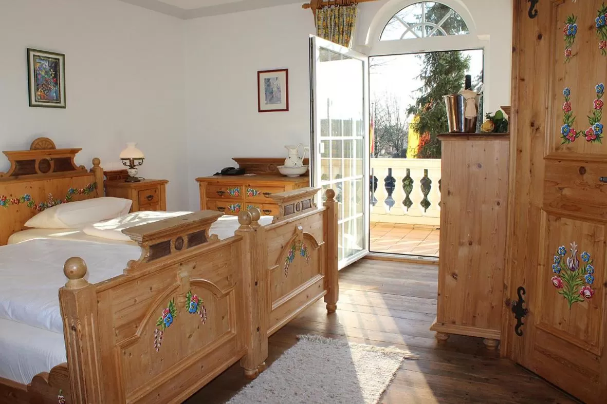 Balcony/Terrace, Bed in Hotel Spanischer Hof