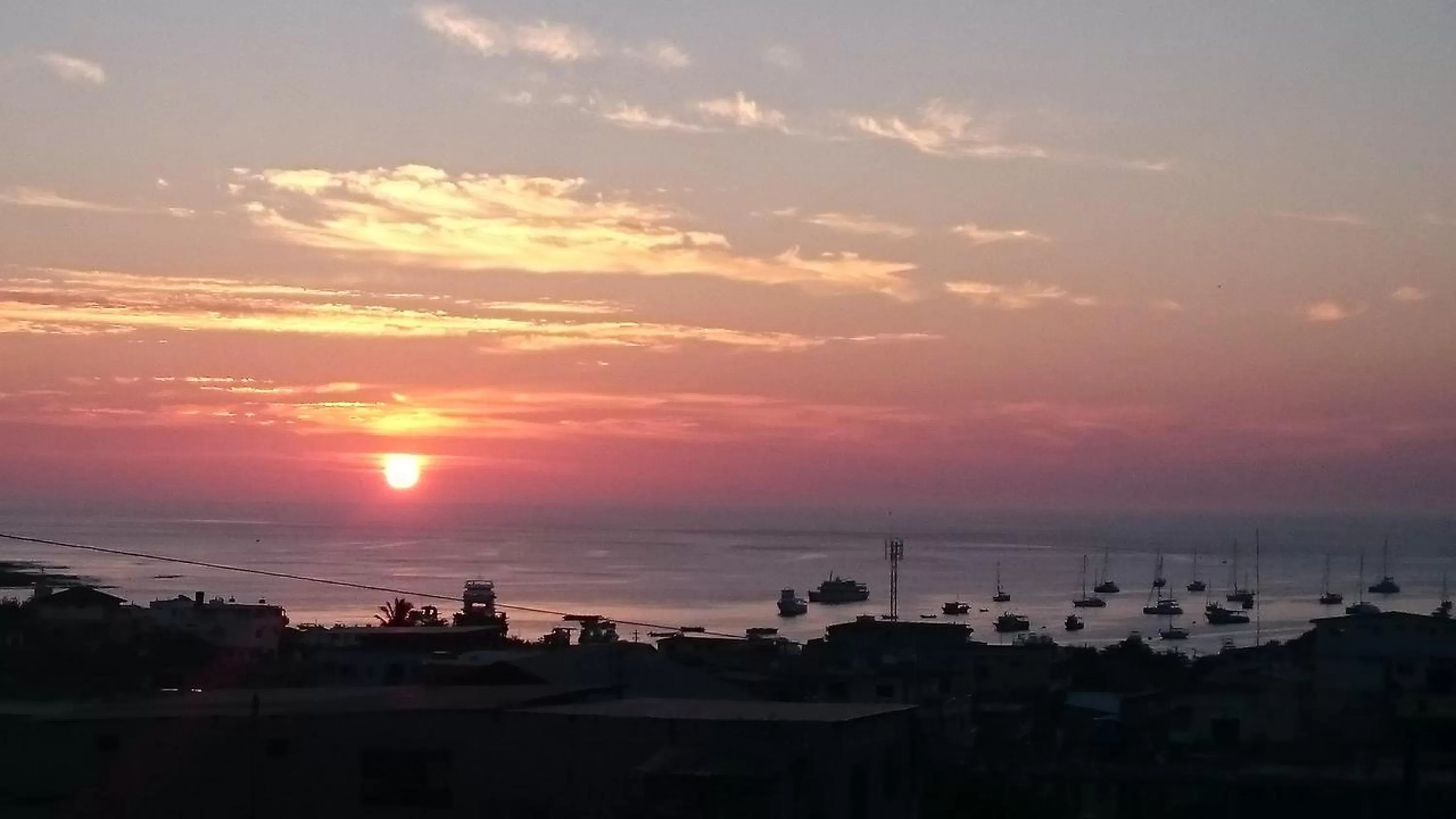 Photo of the whole room in Casa de Celeste