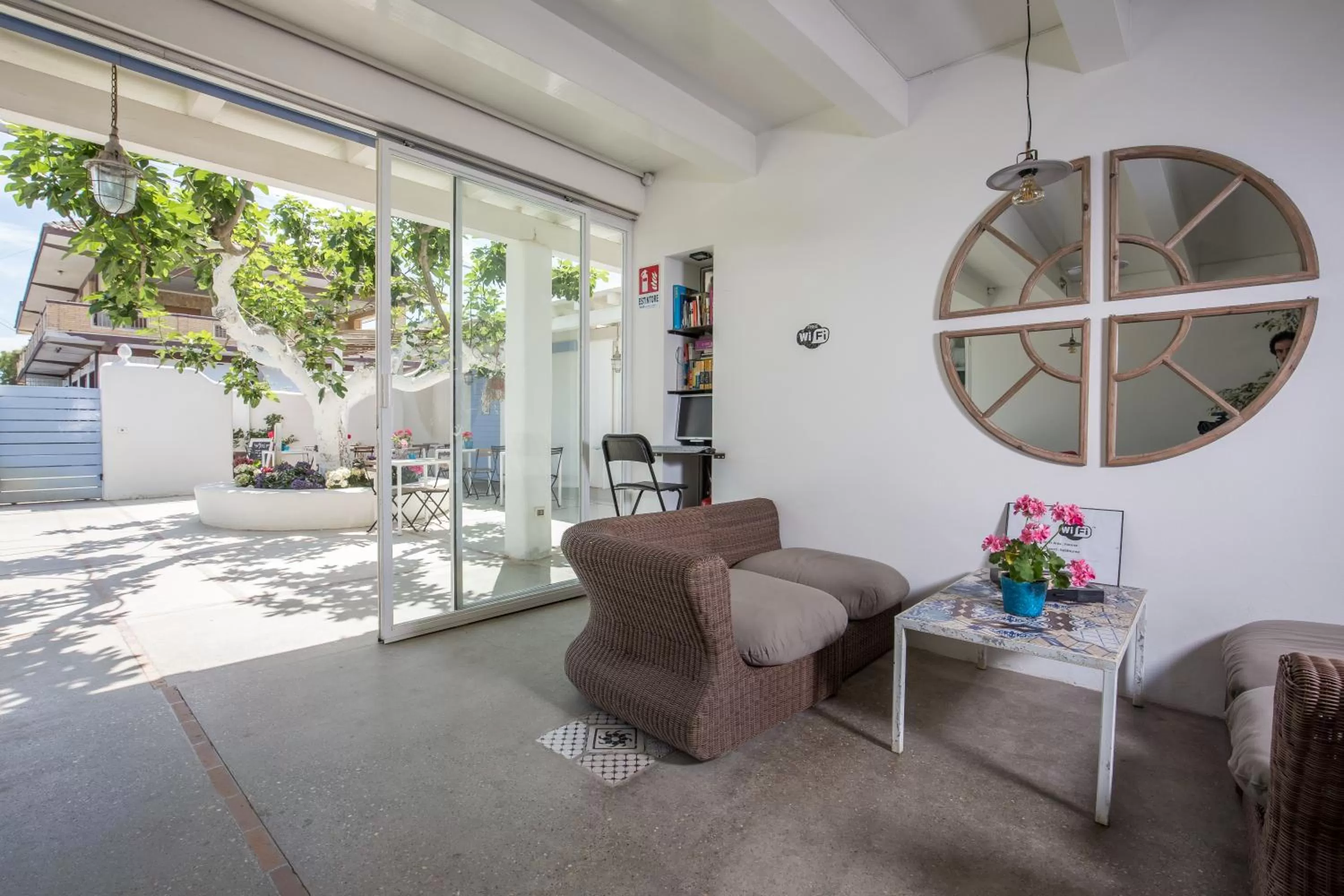 Lobby or reception in Hotel Intorno Al Fico