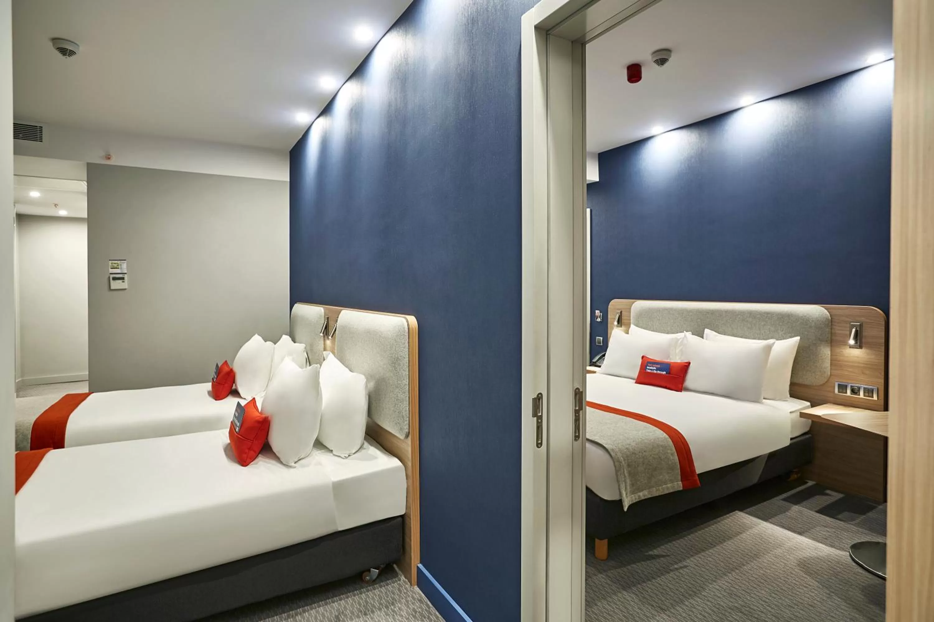 Photo of the whole room, Bed in Holiday Inn Express - Istanbul - Atakoy Metro by IHG