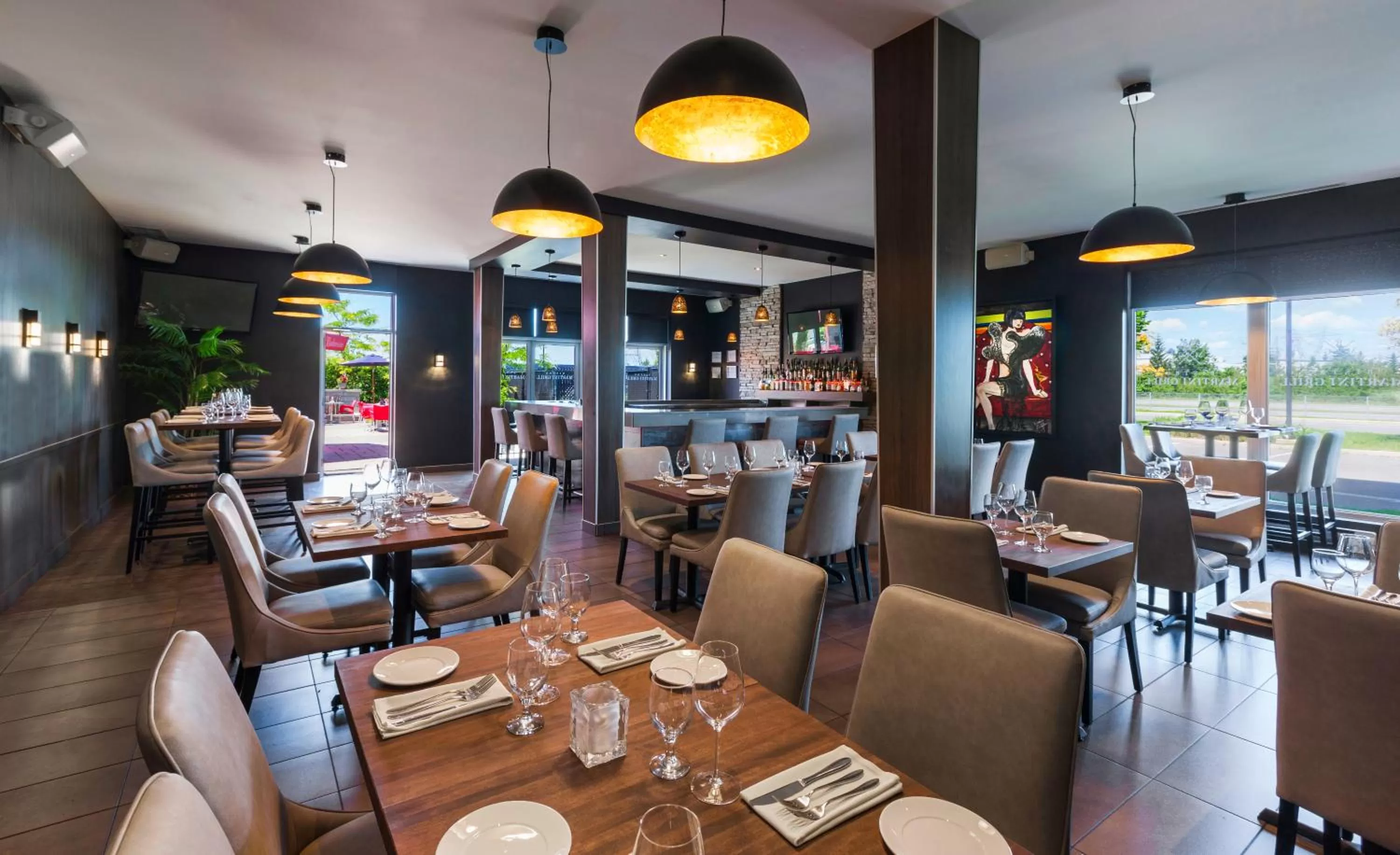 Restaurant/places to eat in Imperia Hôtel et Suites Terrebonne