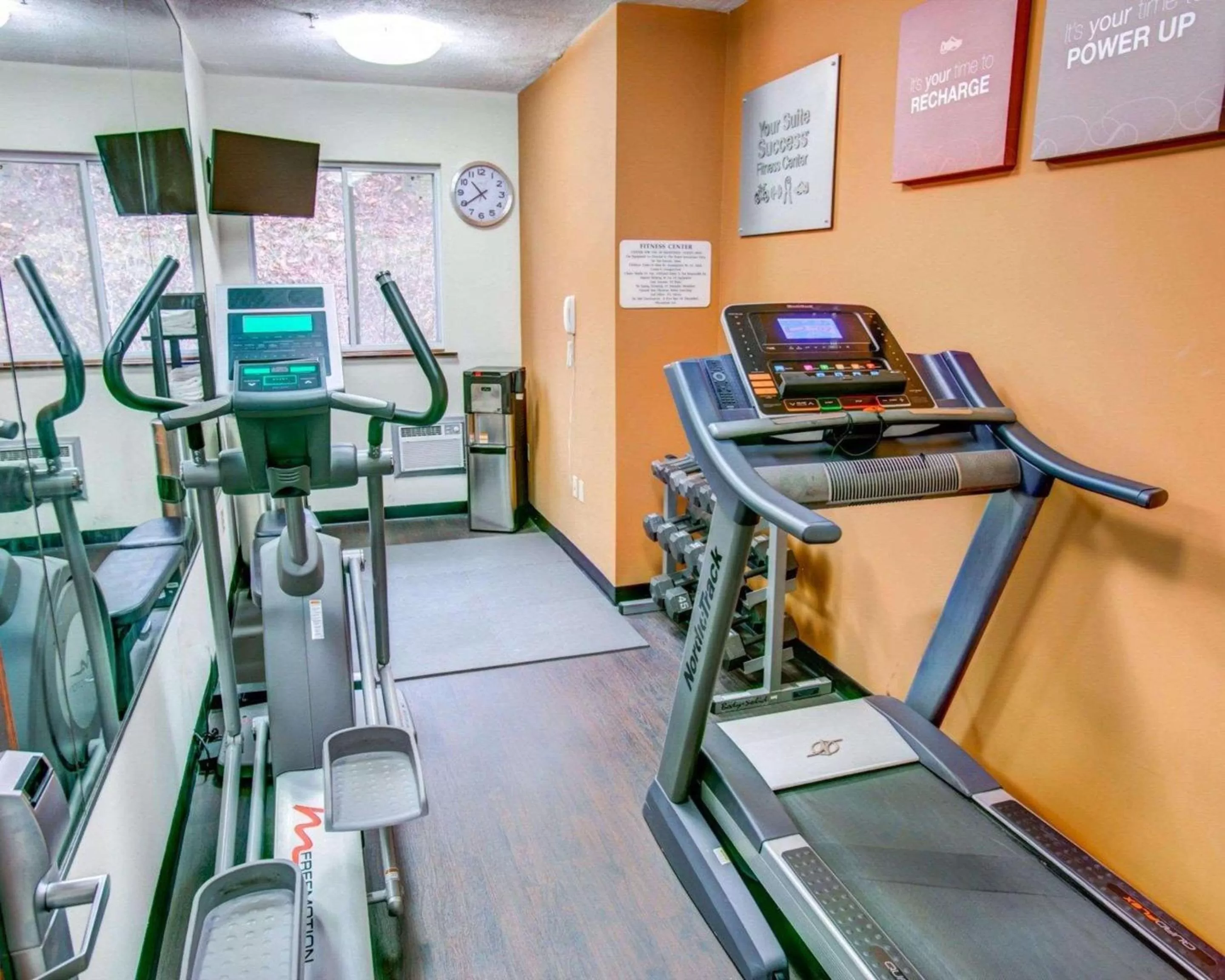 Fitness centre/facilities in Comfort Suites Pittsburgh Airport