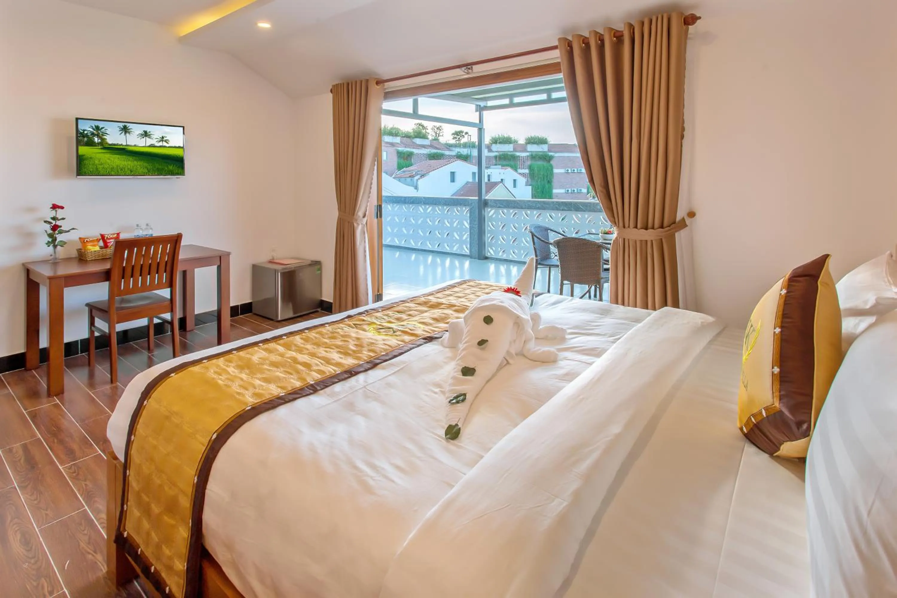 Balcony/Terrace, Bed in Hoi An Vi Khoa Villa