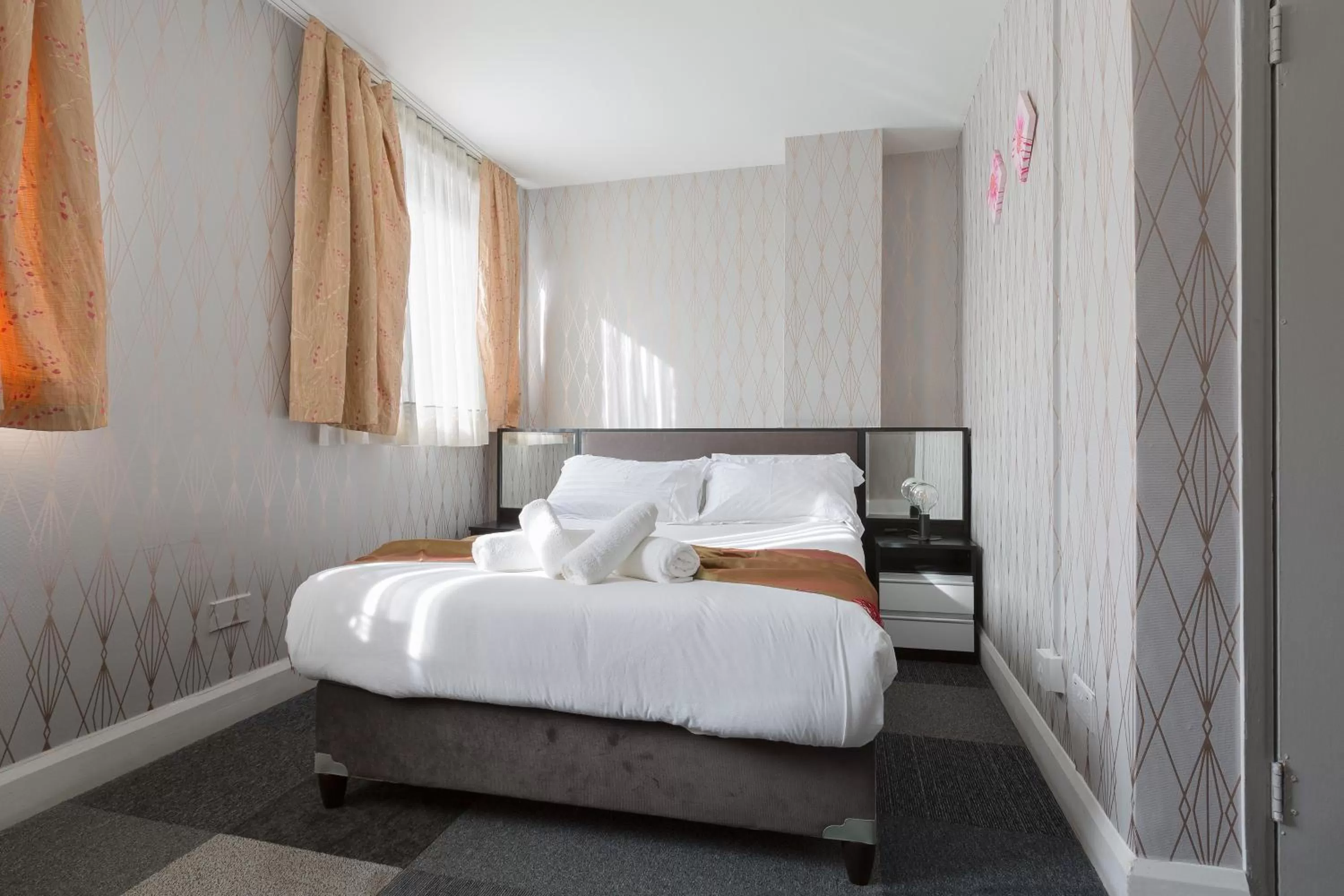 View (from property/room), Bed in Central Hoxton Shoreditch