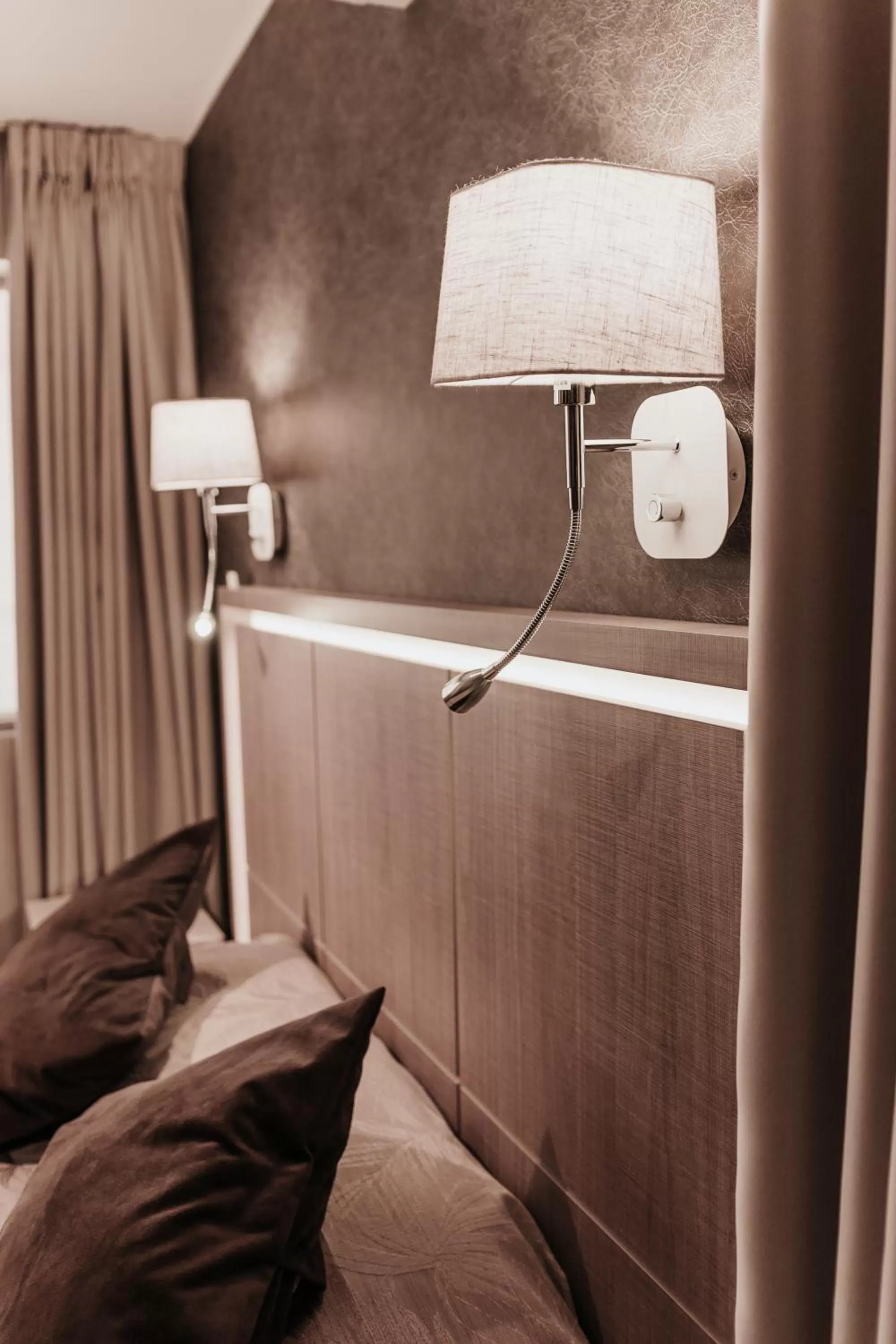 Property building, Bed in Hotel Diego de Velazquez