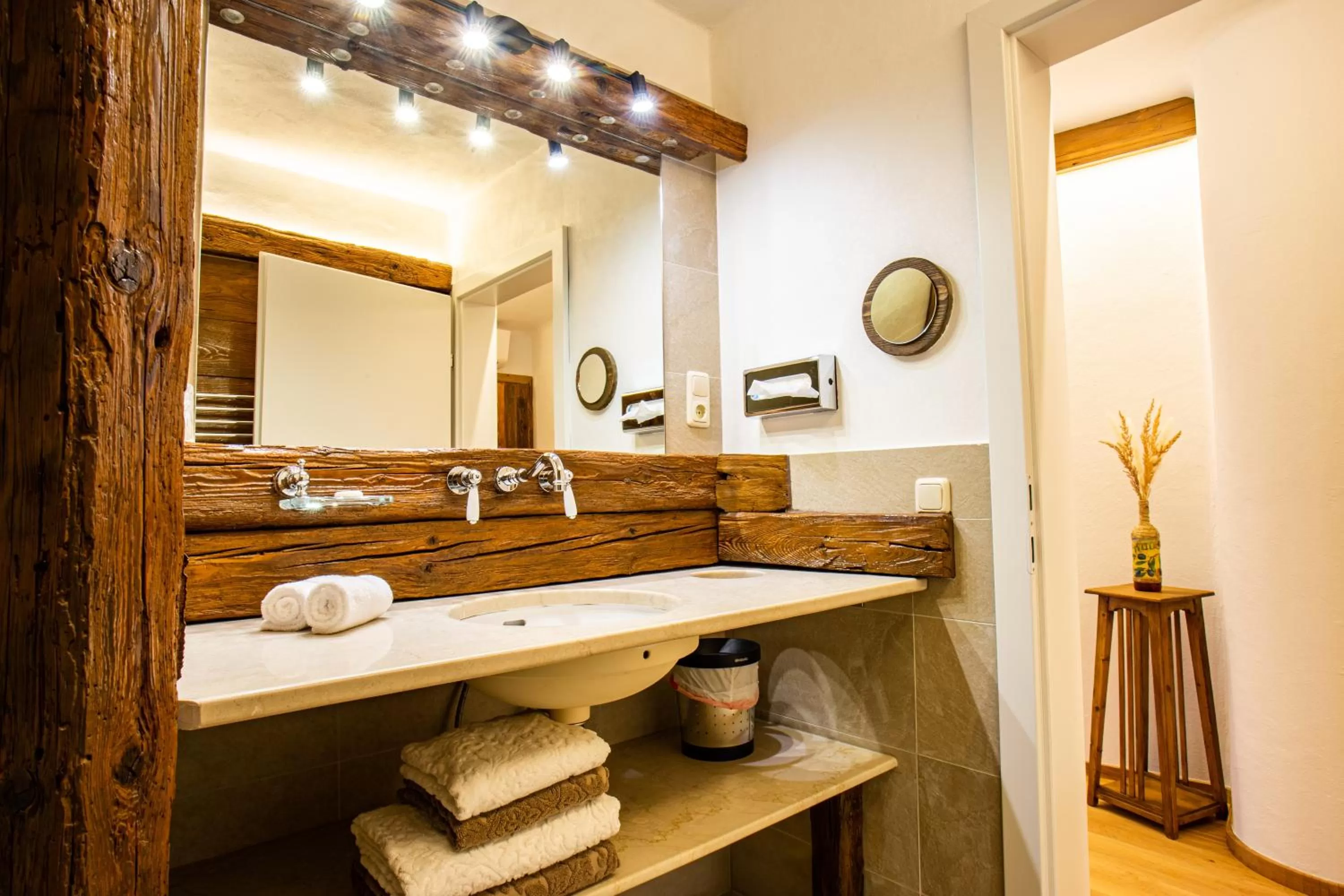 Bathroom in Gasthof Lend-Platzl