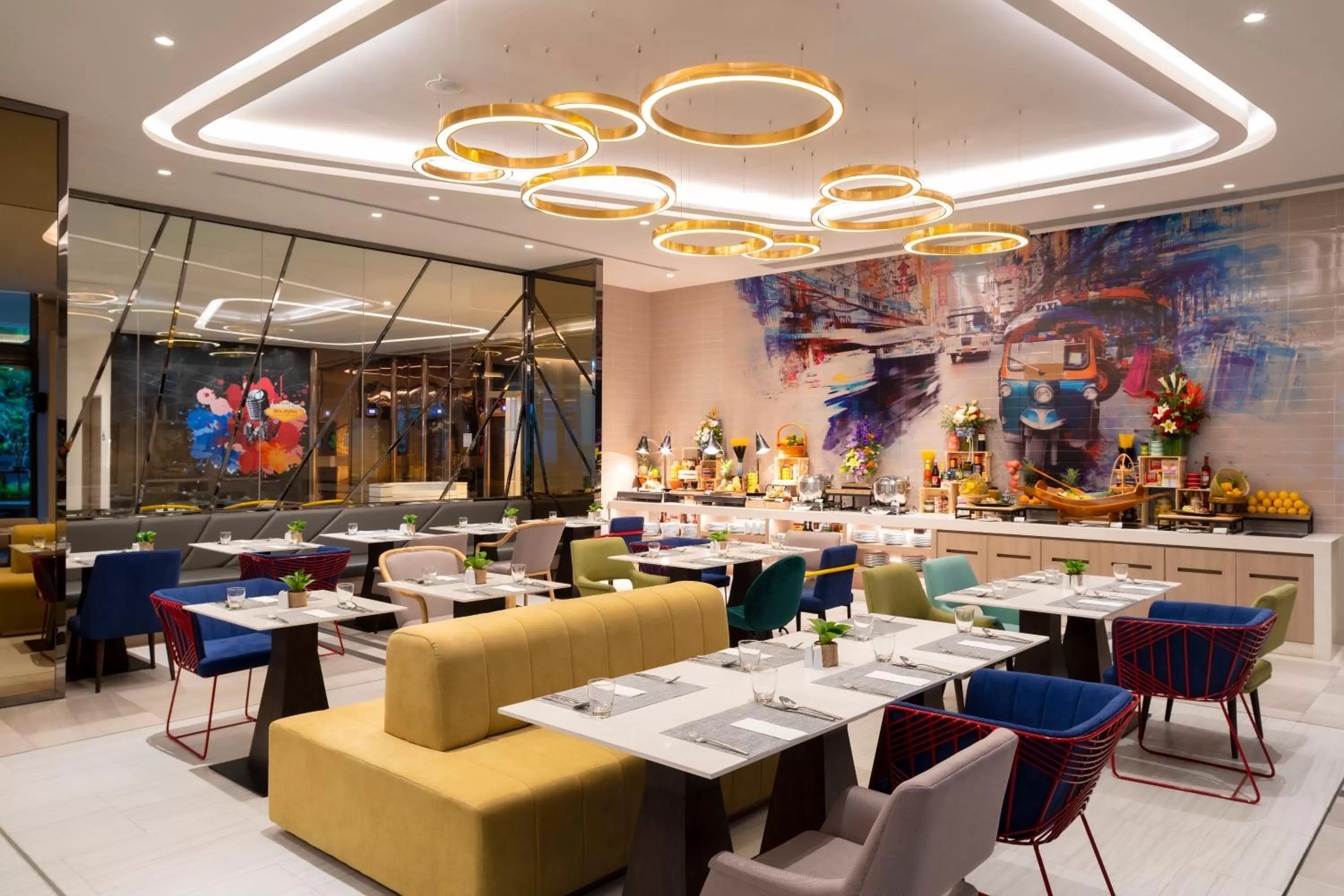 Restaurant/places to eat in ibis Styles Bangkok Ratchada