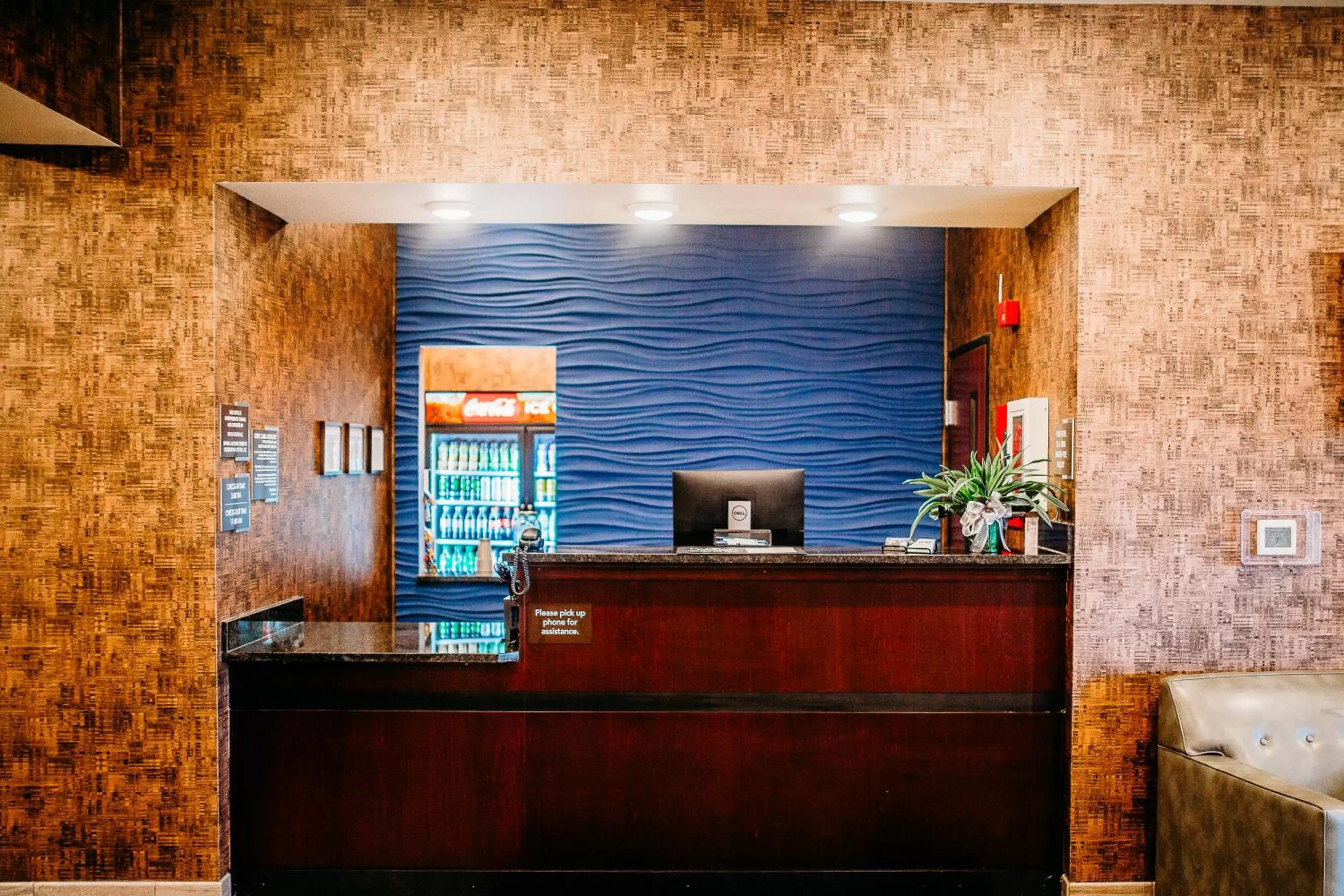 Lobby or reception in Cobblestone Hotel & Suites International Falls