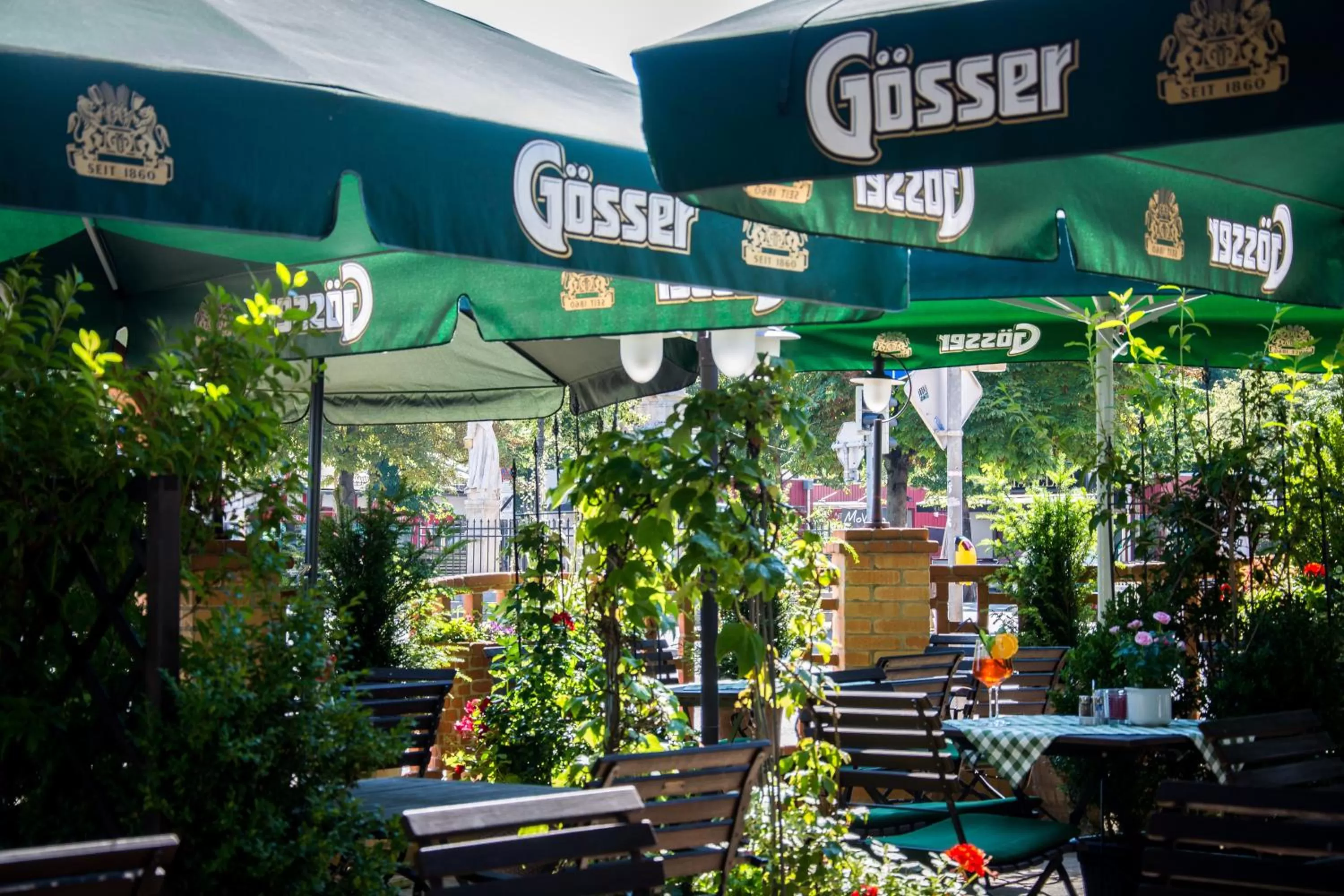 Property building in Gasthof Lend-Platzl