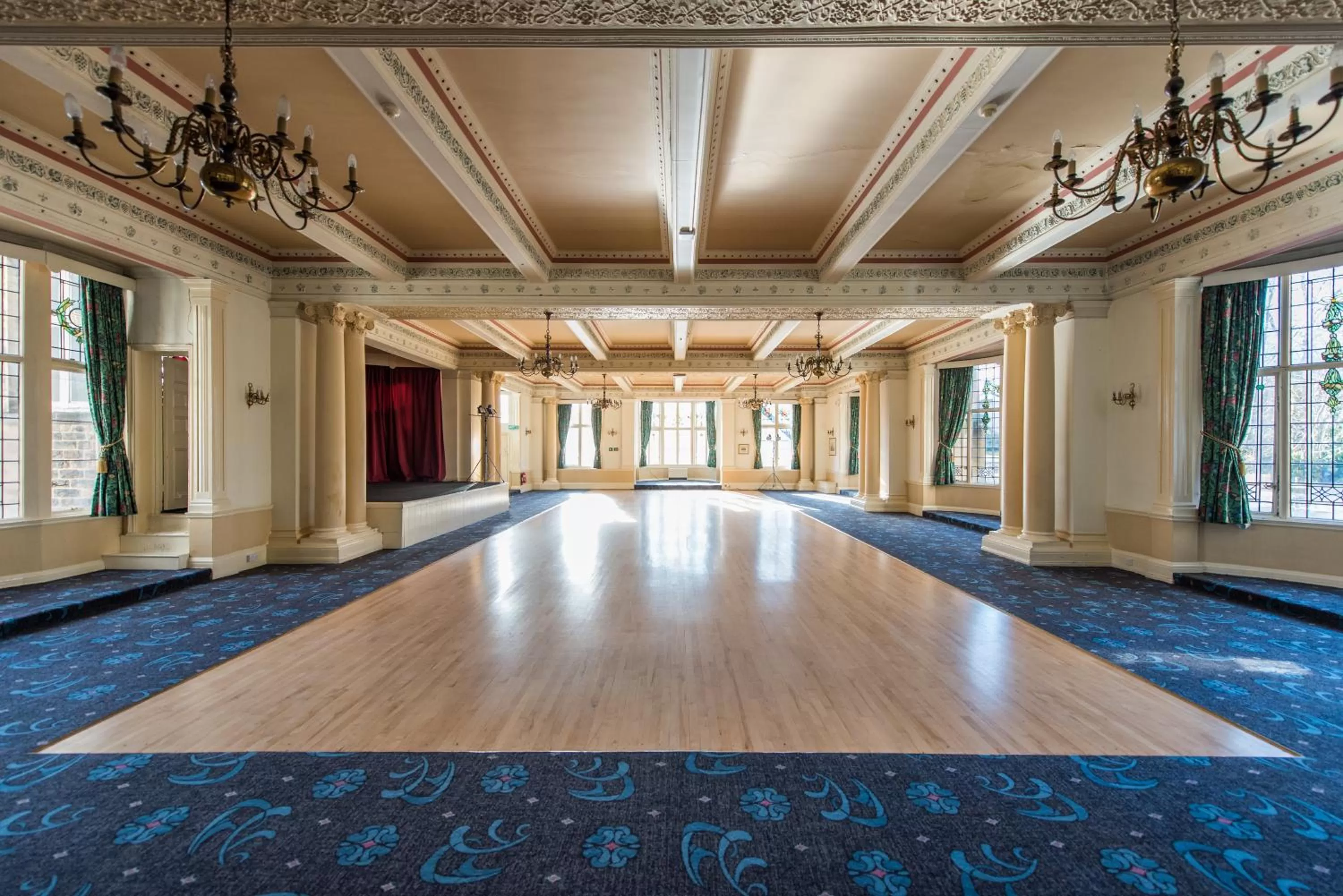 Banquet/Function facilities in Cairn Hotel