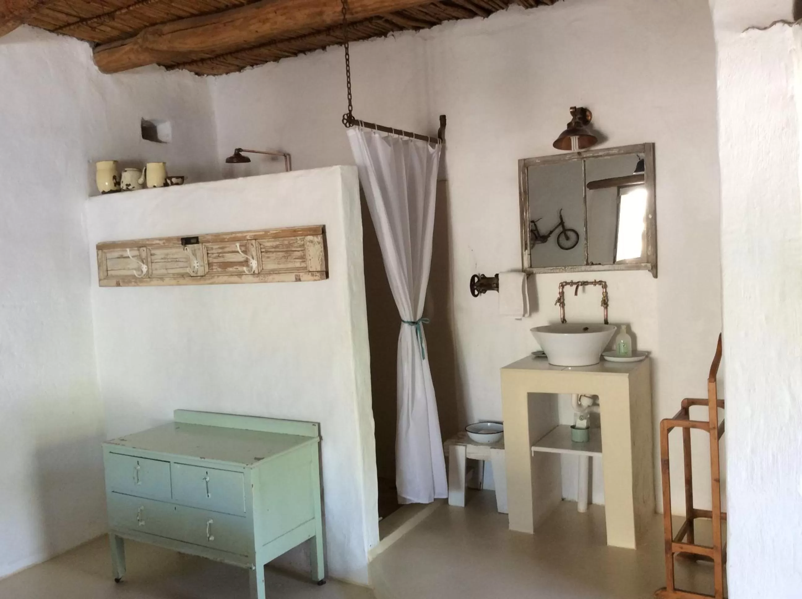 Bathroom in Brakdakkie Guest Cottages