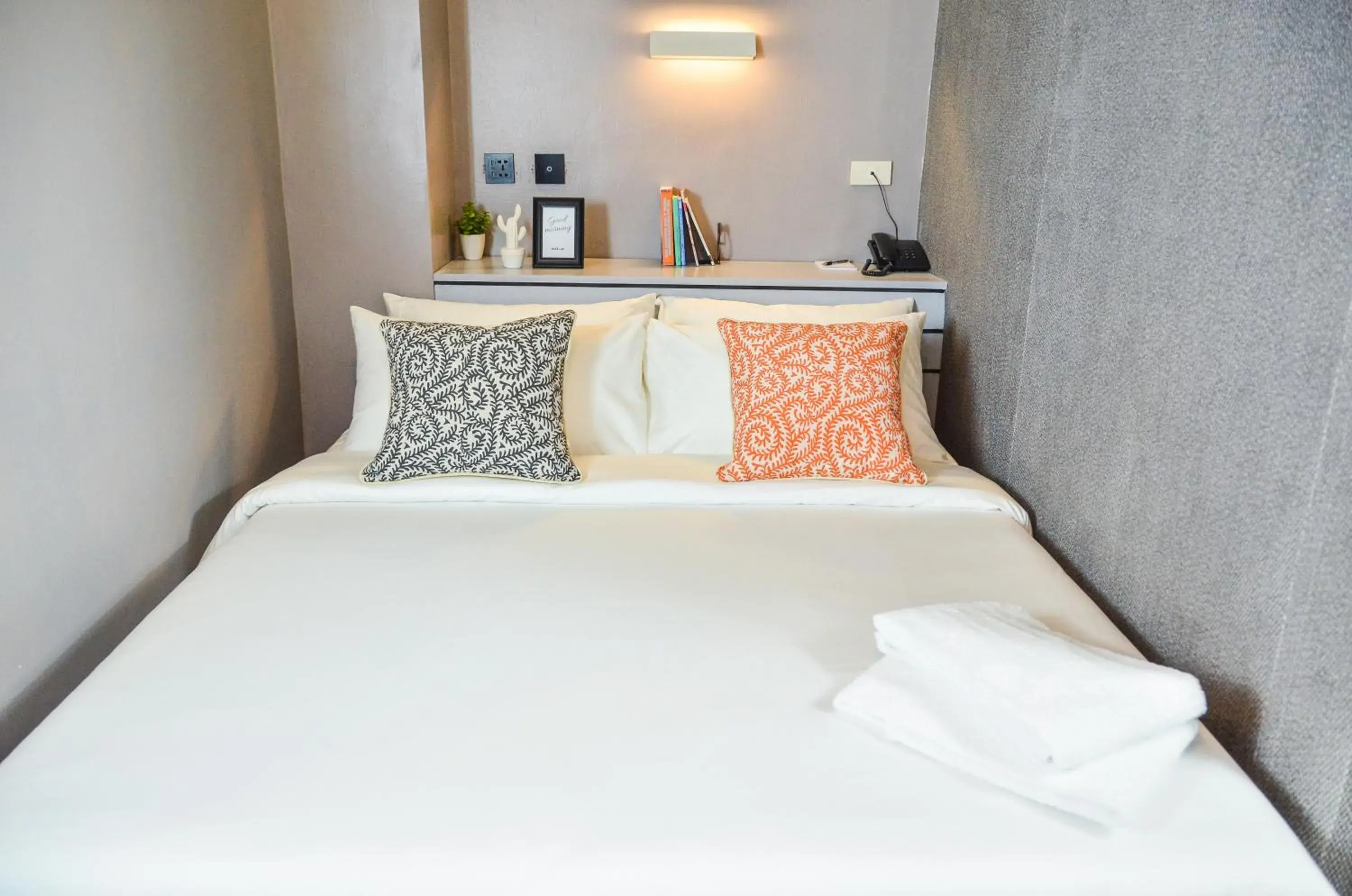 Double Room in Abraham Manila - Located in Central Makati Double Room in Abraham Manila - Located in Central Makati