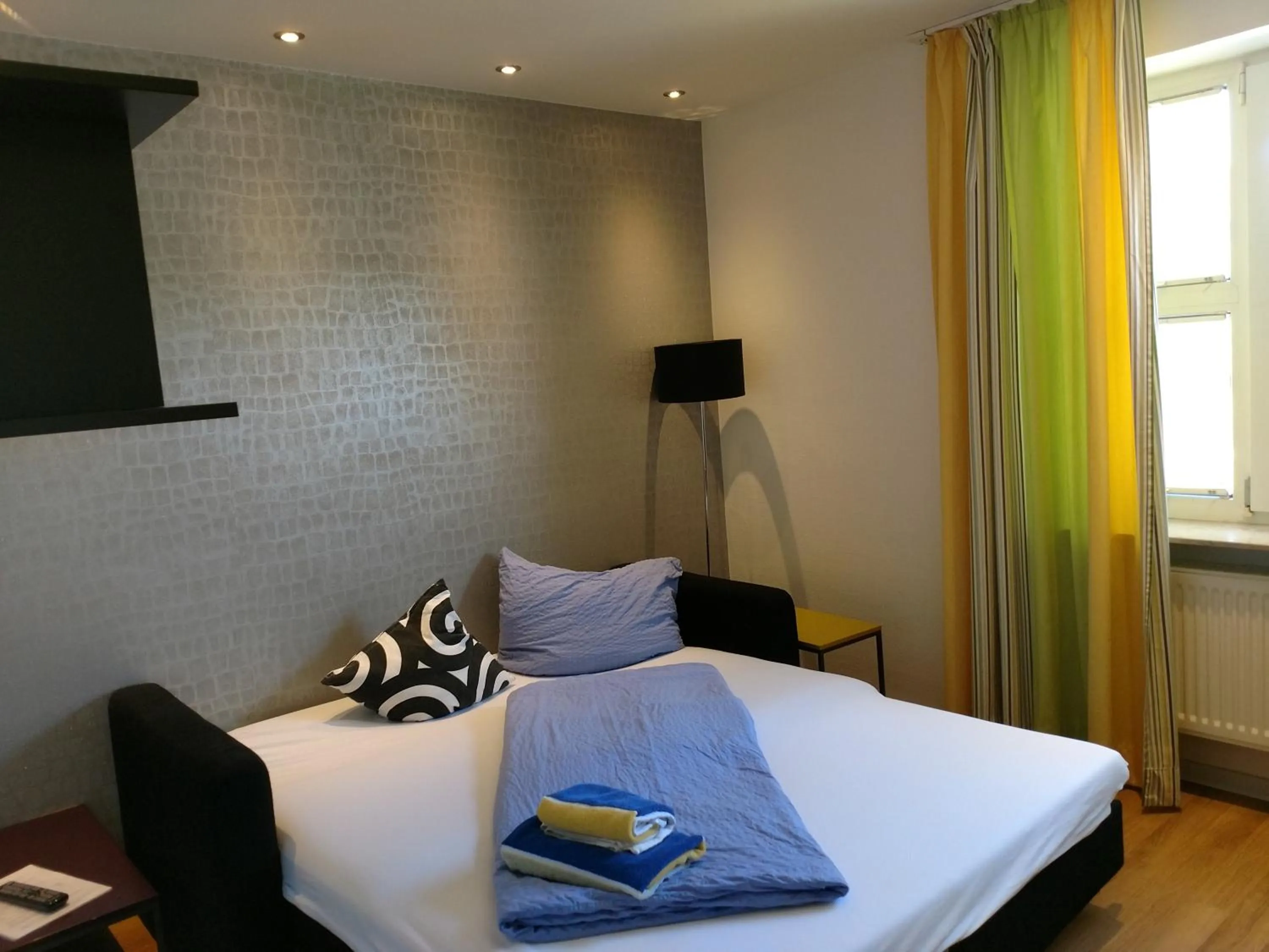 Bed in Strandhotel Achtert Diek