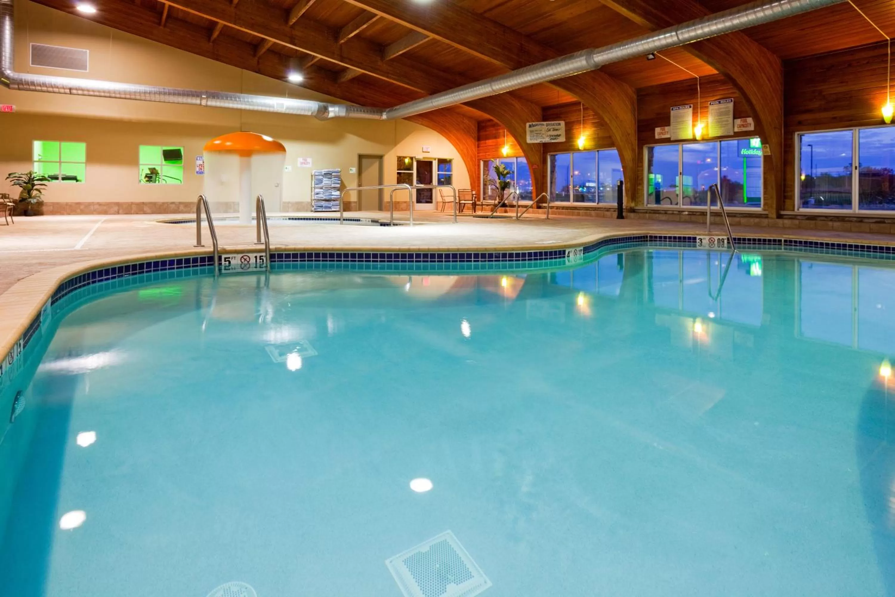 Swimming pool in Holiday Inn Detroit Lakes by IHG