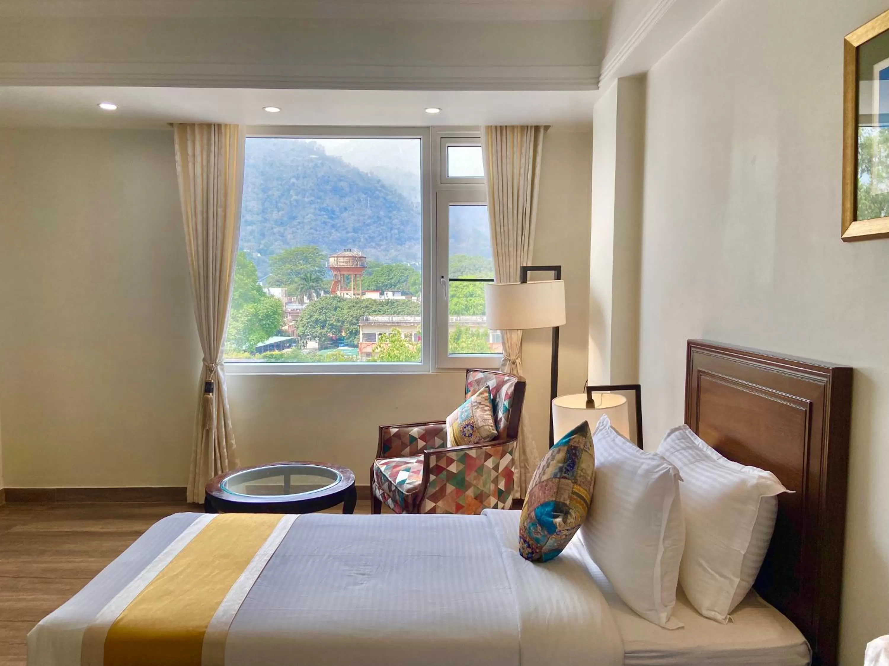 Living room, Bed in Green View by Green Tree Hotels