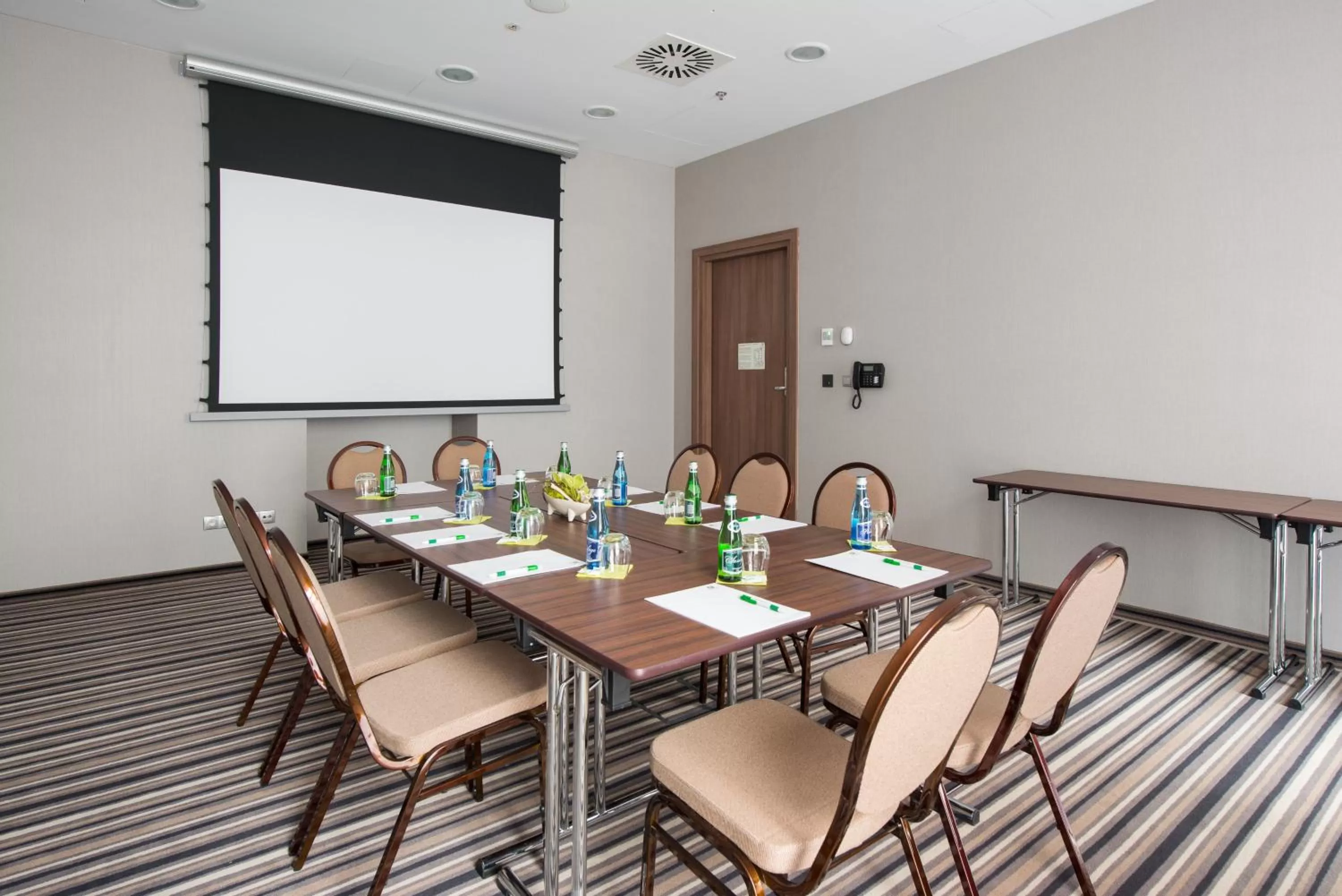 Meeting/conference room in Holiday Inn Krakow City Centre by IHG