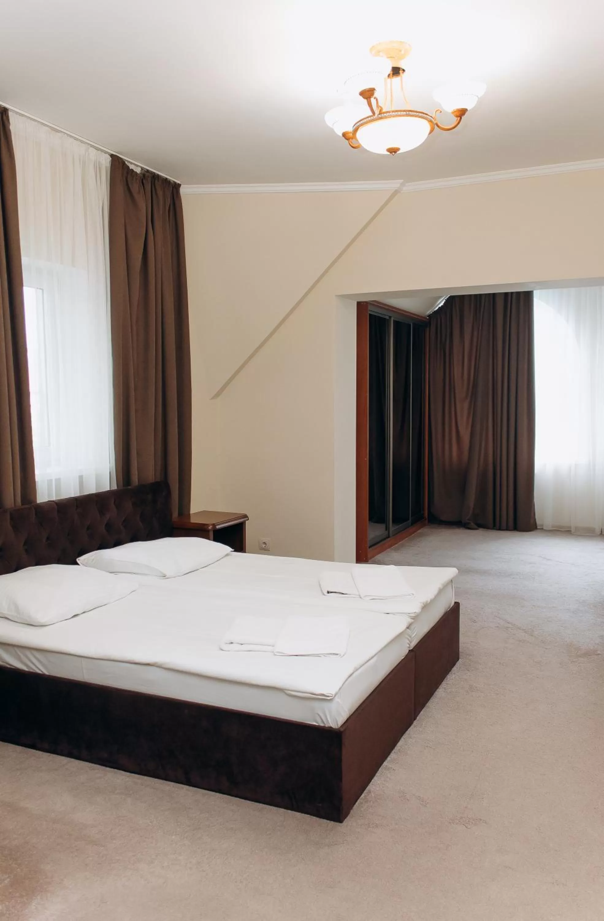 Bed in Eduard Hotel
