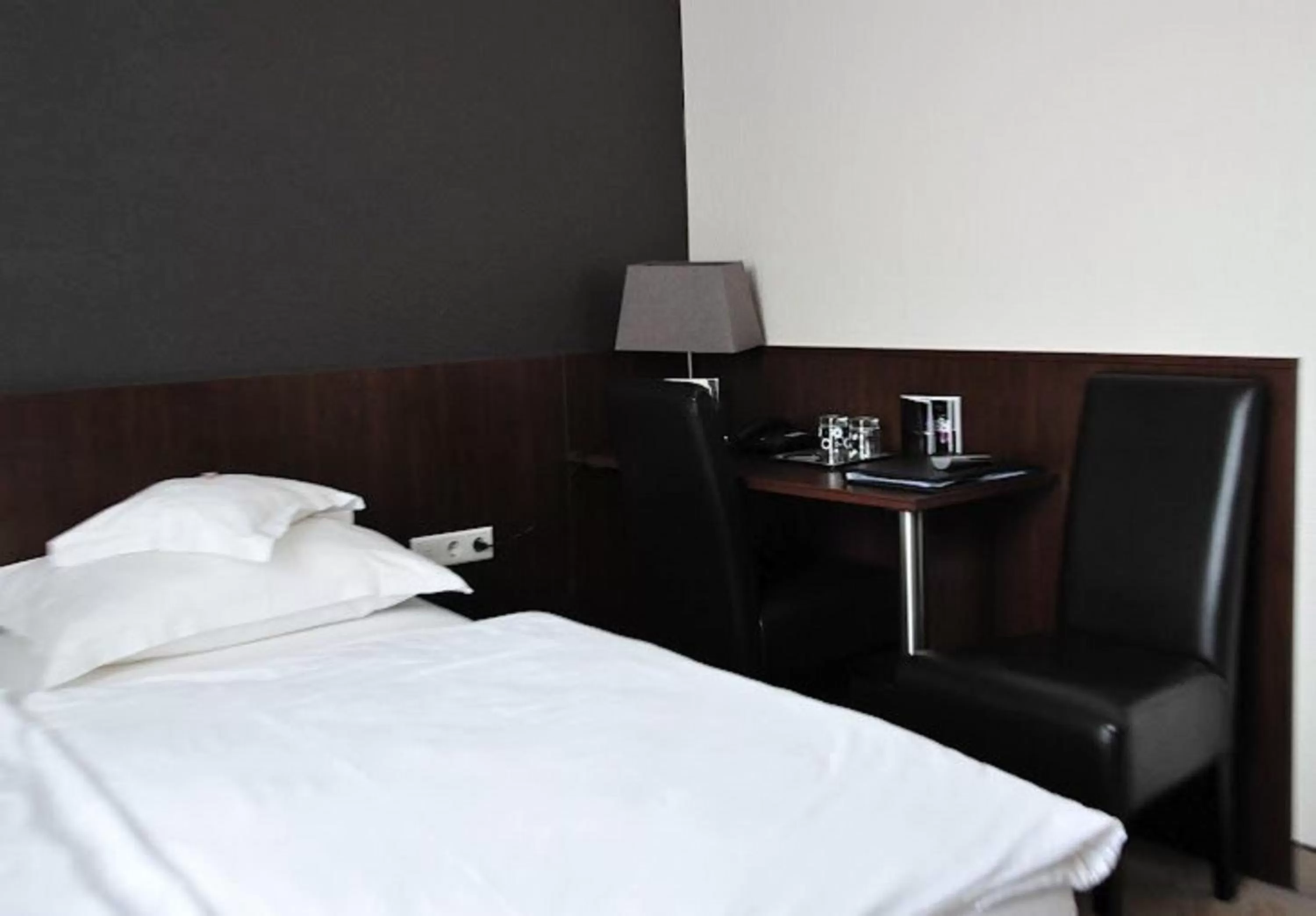 Bedroom, Bed in Hotel Lindenhof