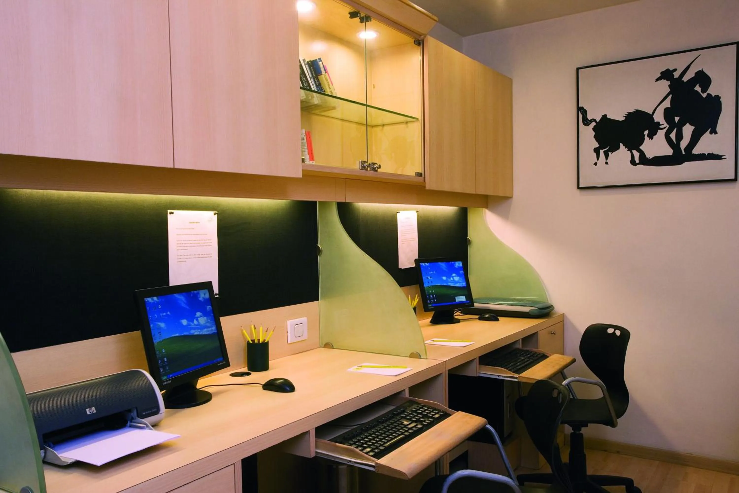 Business facilities in Lemon Tree Hotel, Udyog Vihar, Gurugram