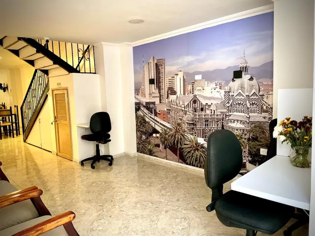 Seating area in Hotel Eterna Primavera