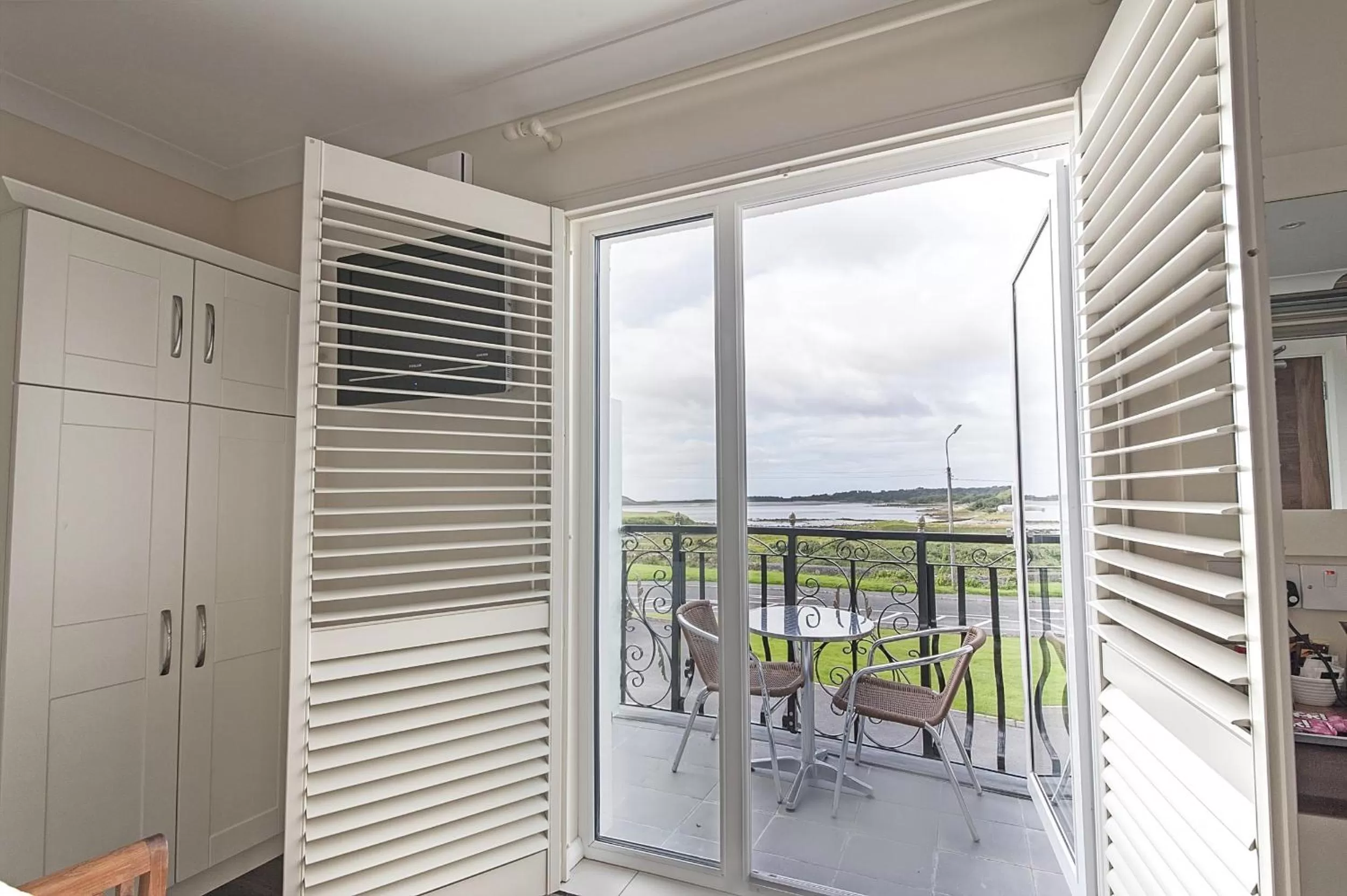 Balcony/Terrace in Sea Breeze Lodge B&B Galway