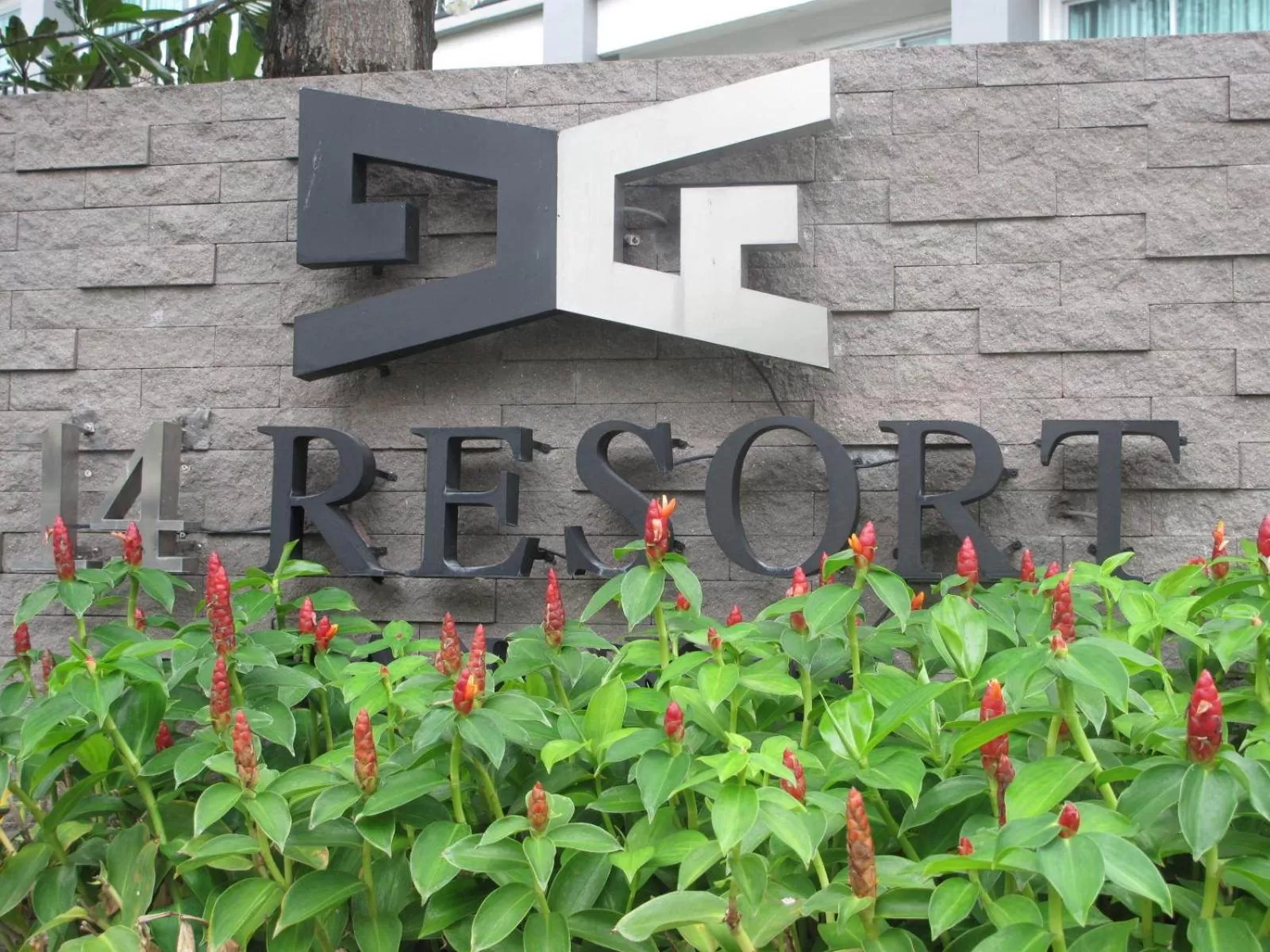 Facade/entrance in 14 Resort