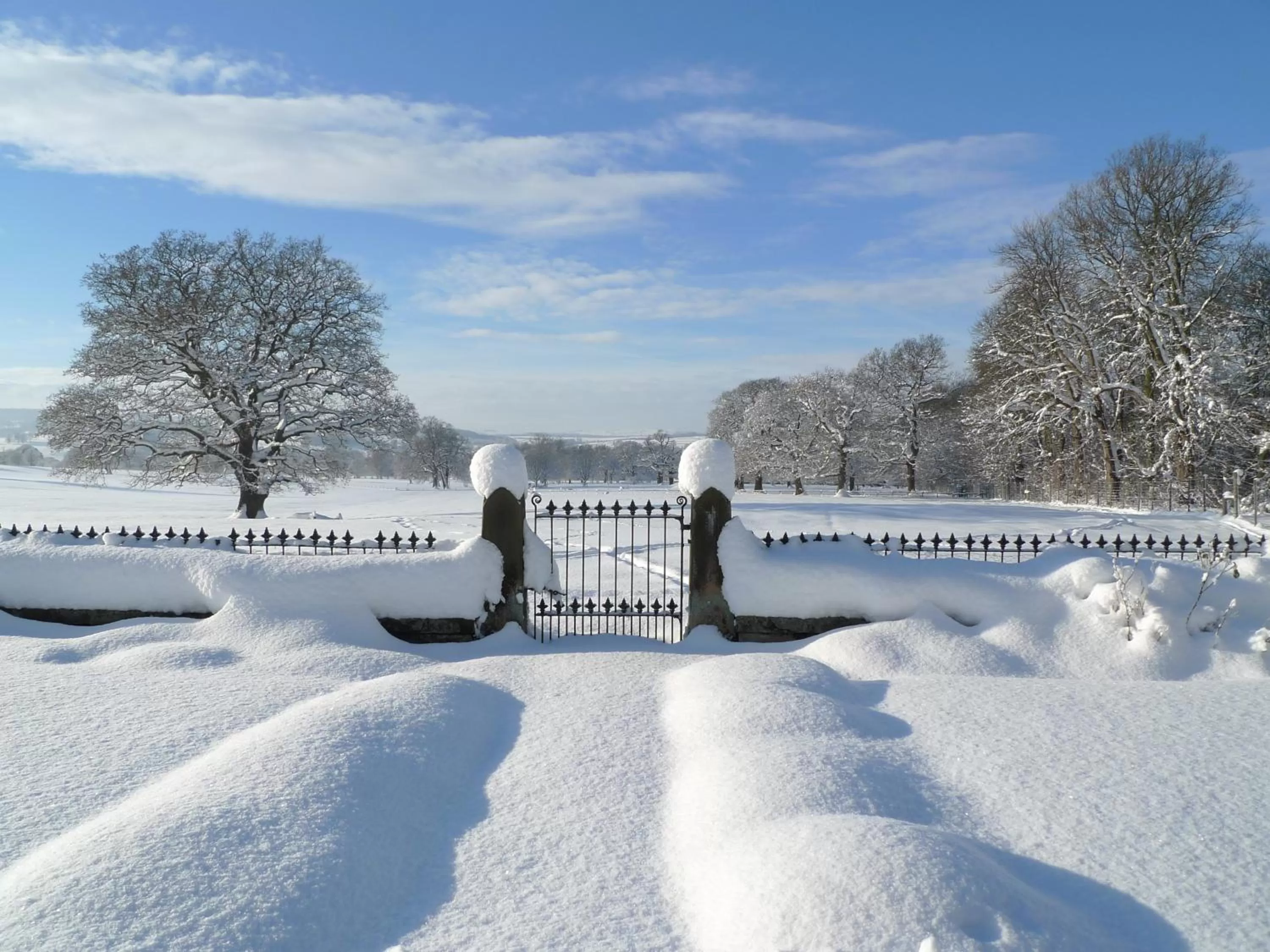 Winter in Heathy Lea Bed And Breakfast