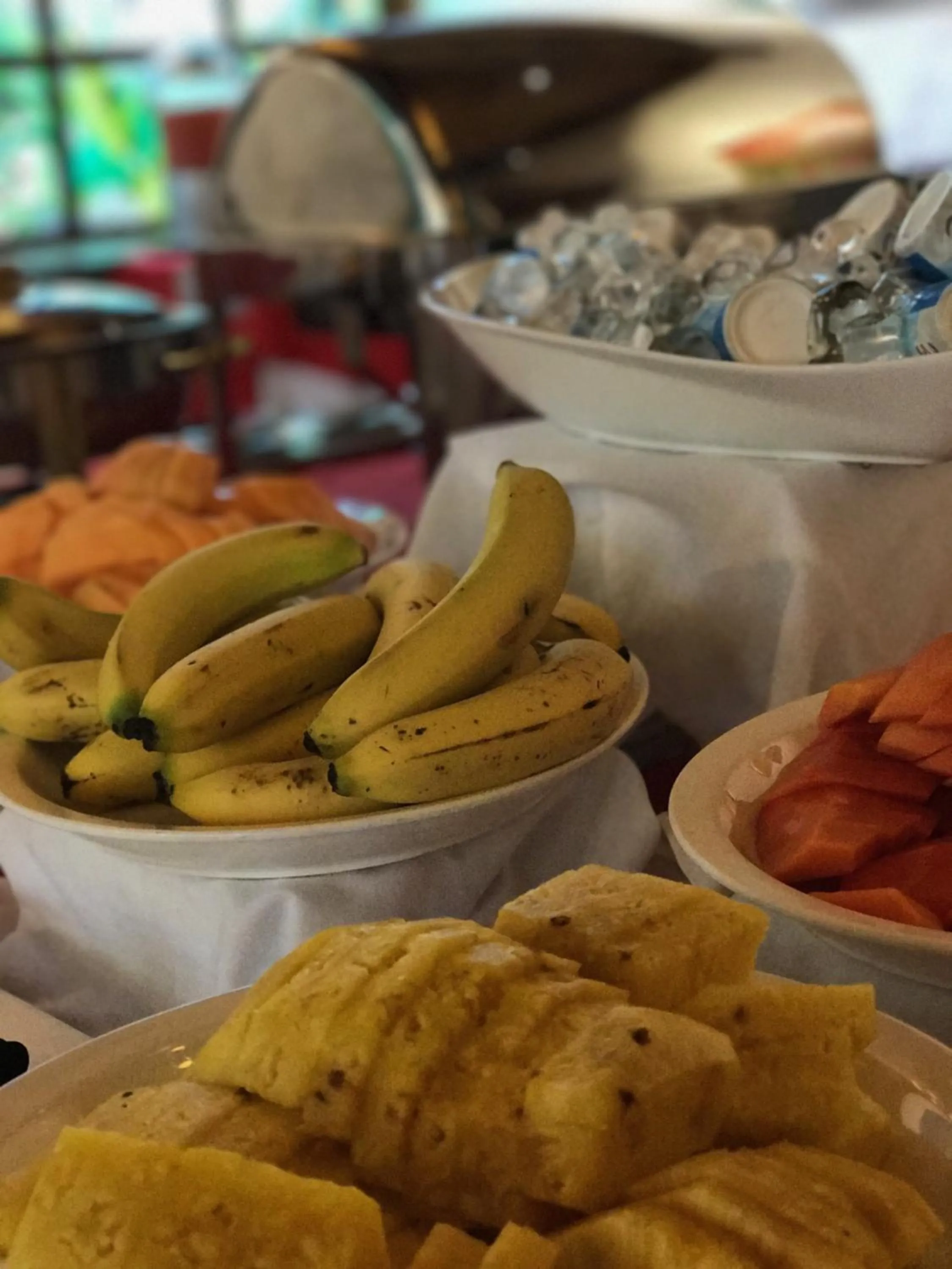 Buffet breakfast in Hotel Bougainvillea San José