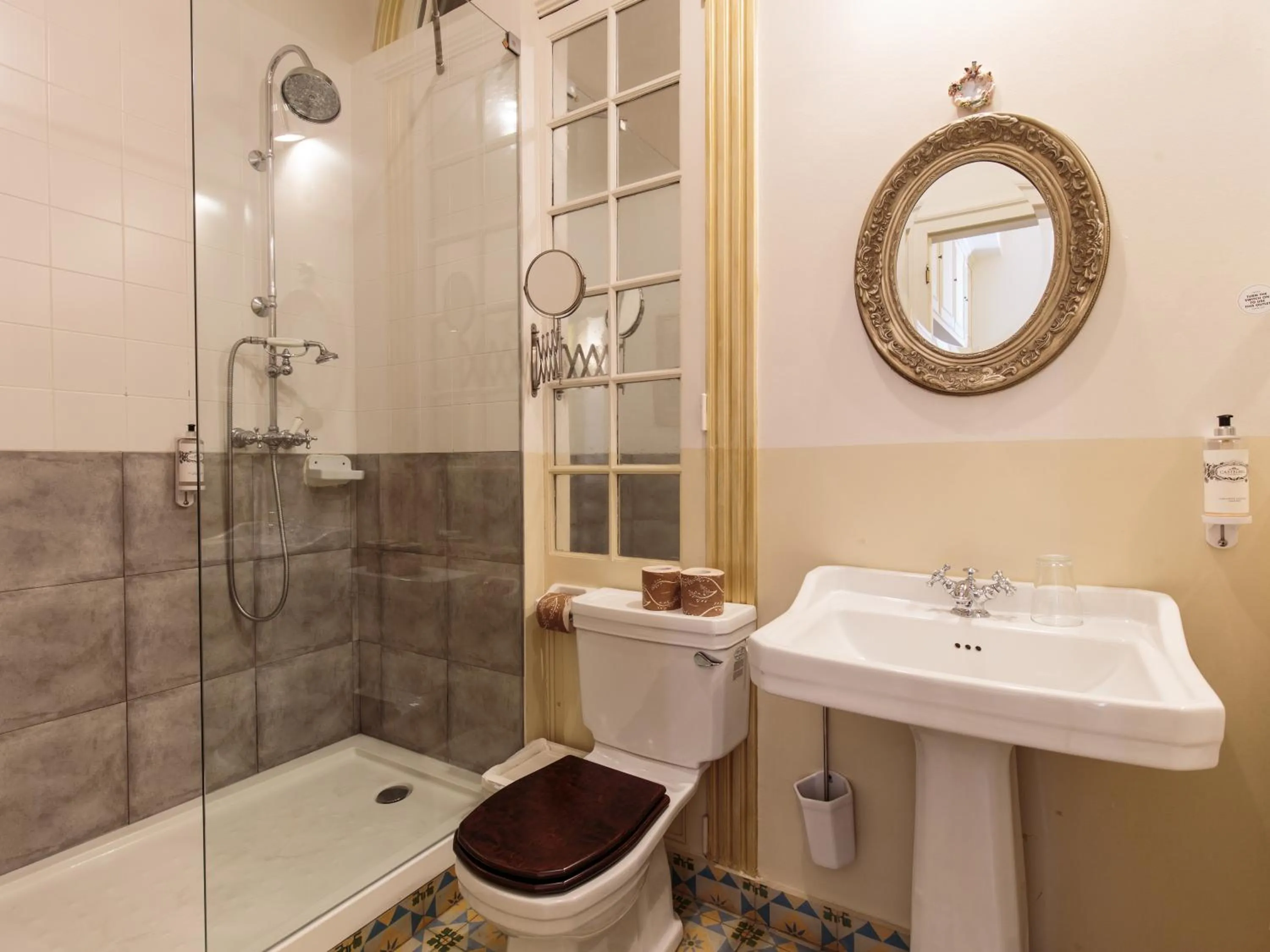 Bathroom in Independente Príncipe Real