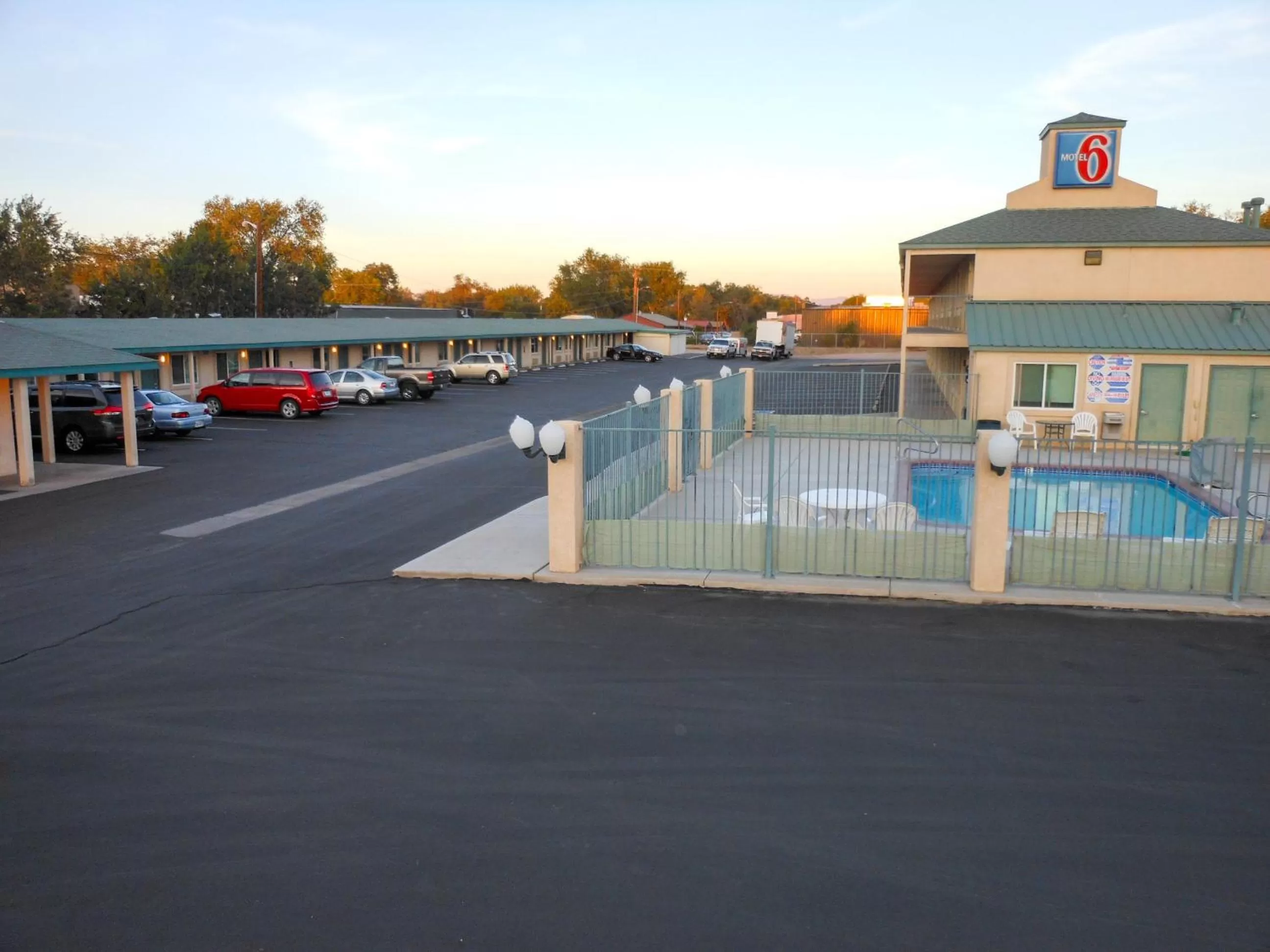 Swimming pool in Motel 6-Fallon, NV
