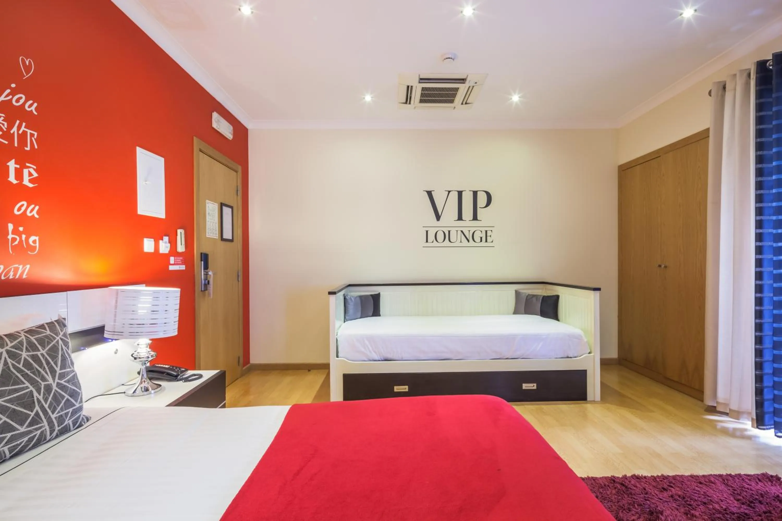 Bedroom, Bed in Vila Nova Guesthouse