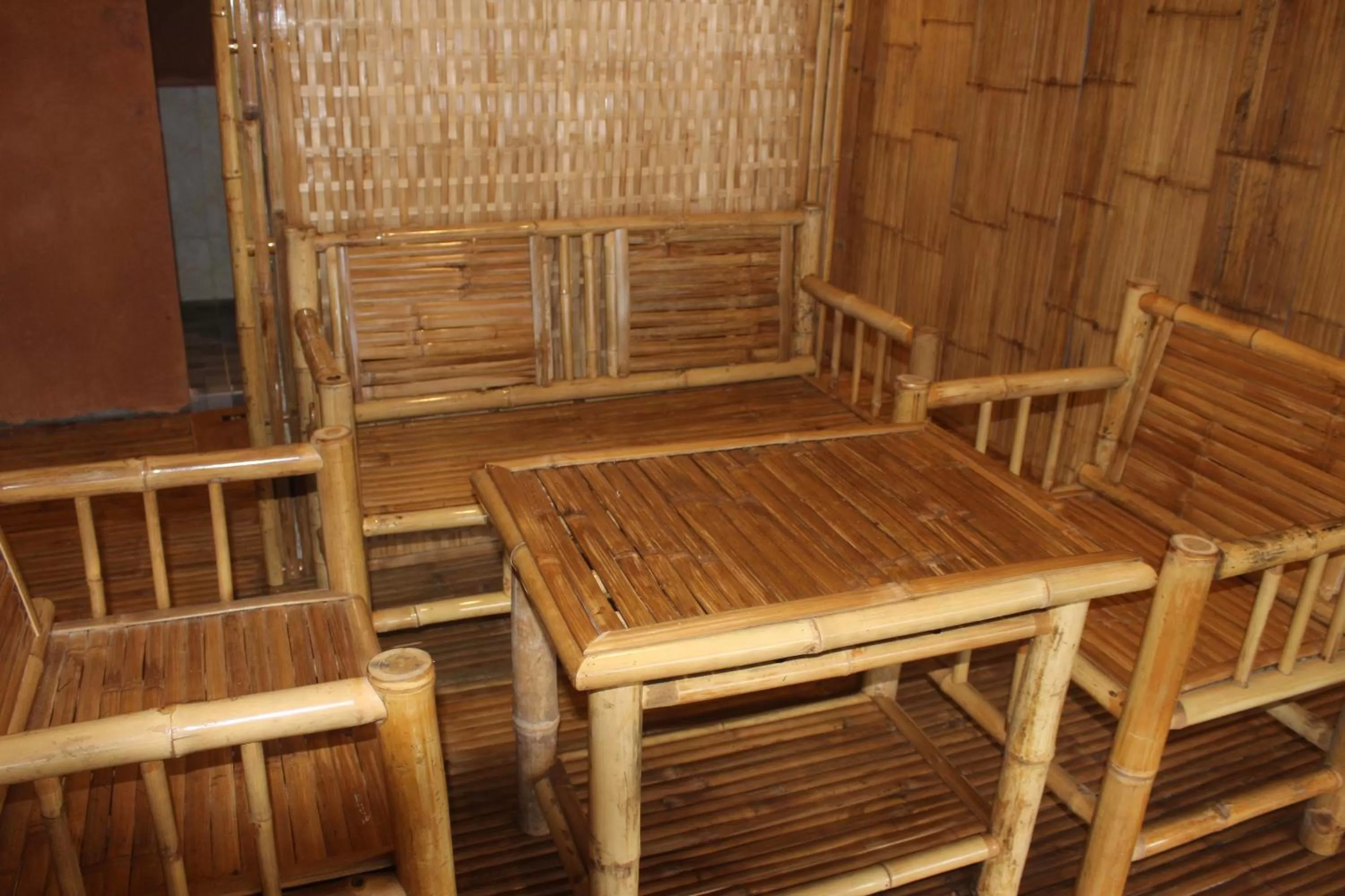 Hanchey Bamboo Resort