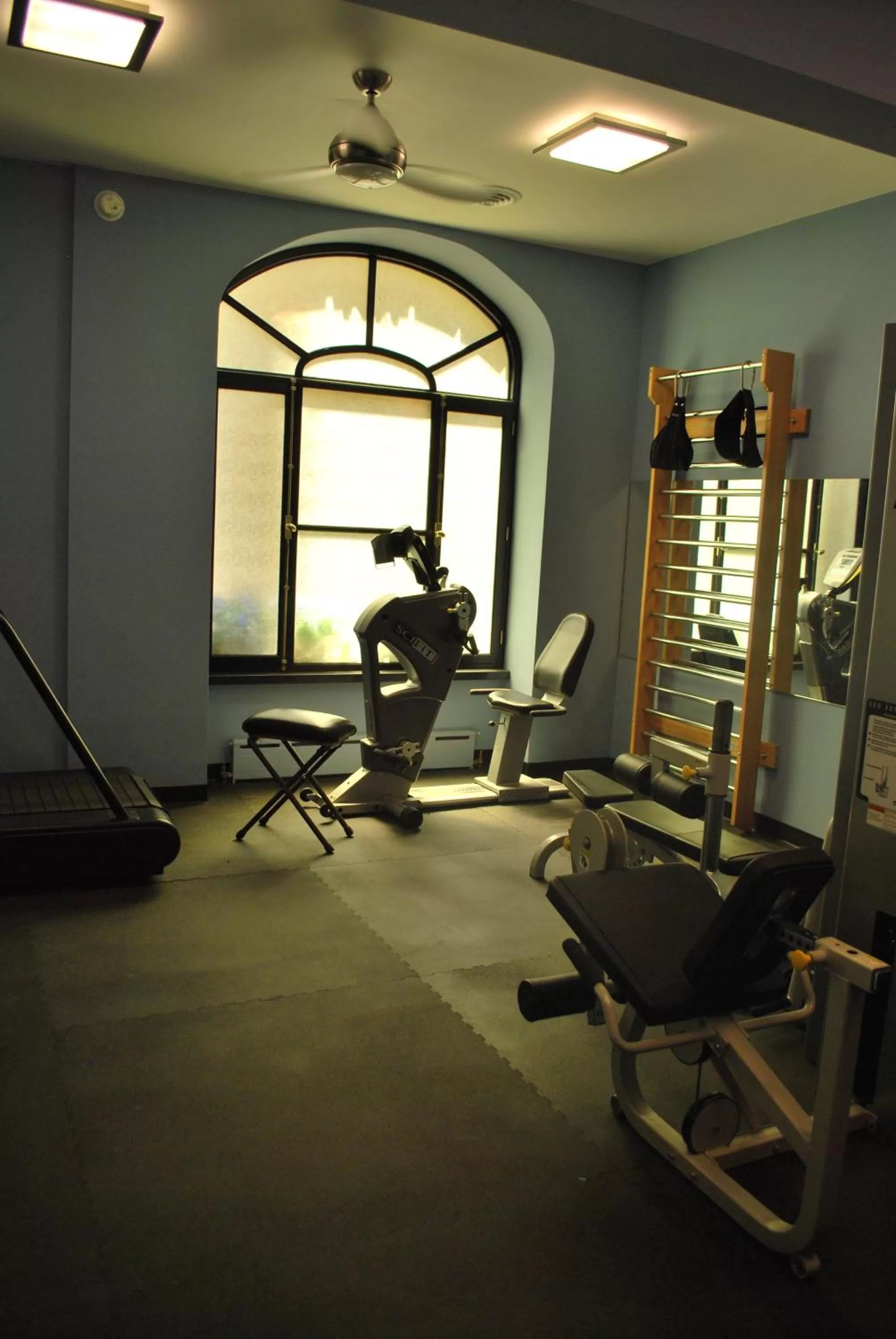 Fitness centre/facilities in Washington Square Hotel