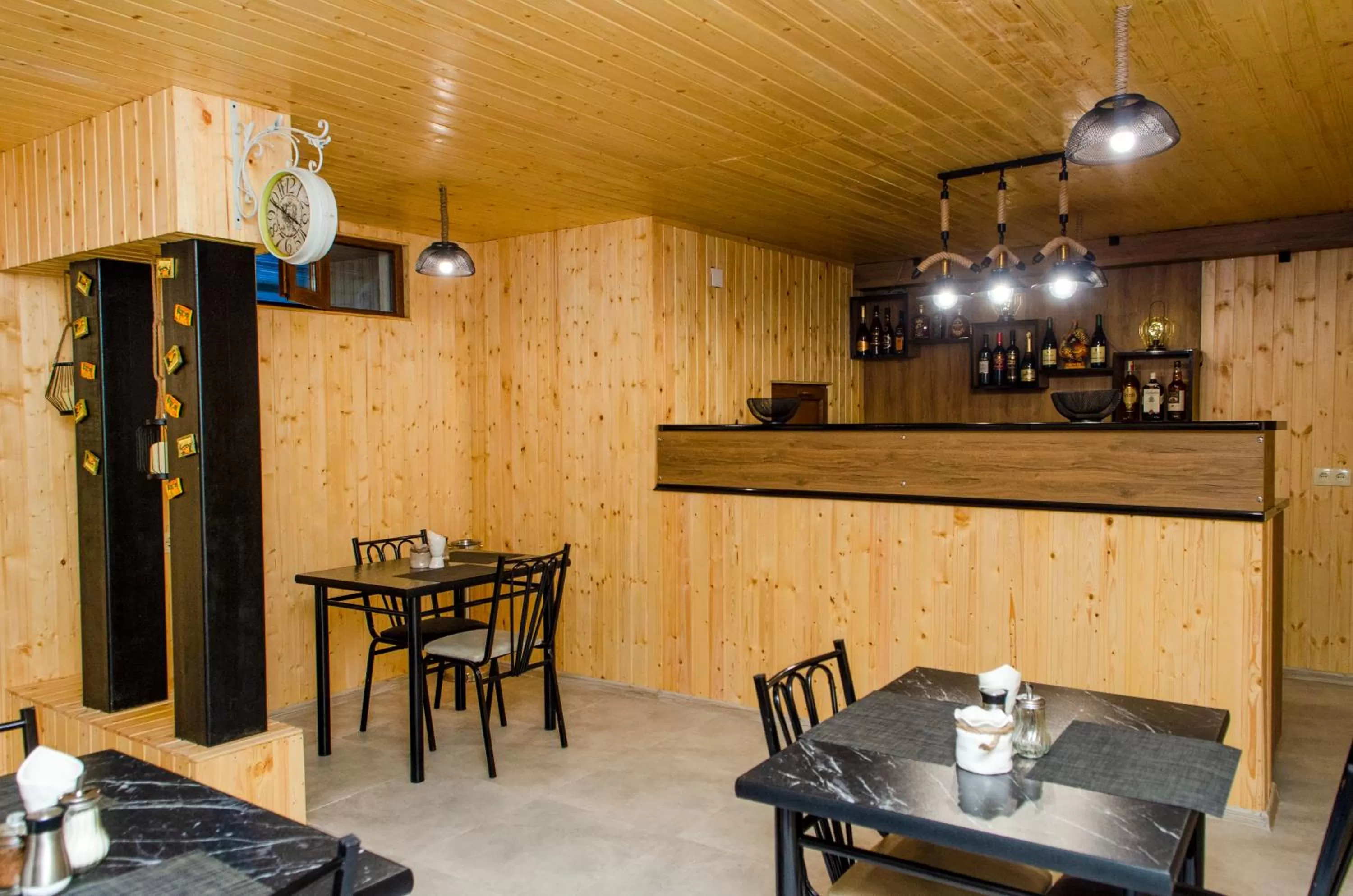 Communal lounge/ TV room in Hotel S.R