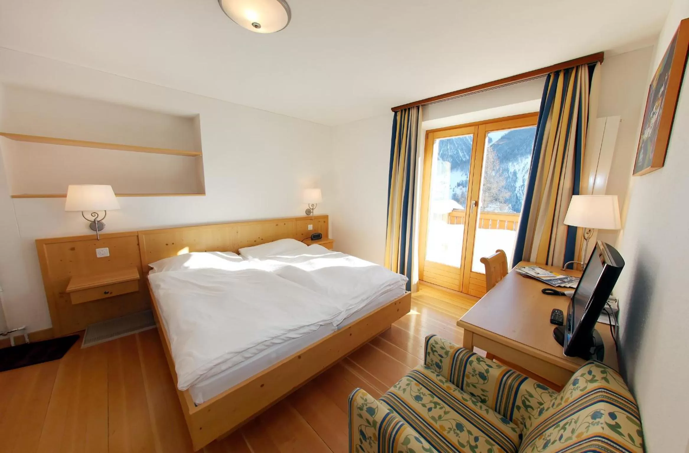 Living room, Bed in Aparthotel Muchetta