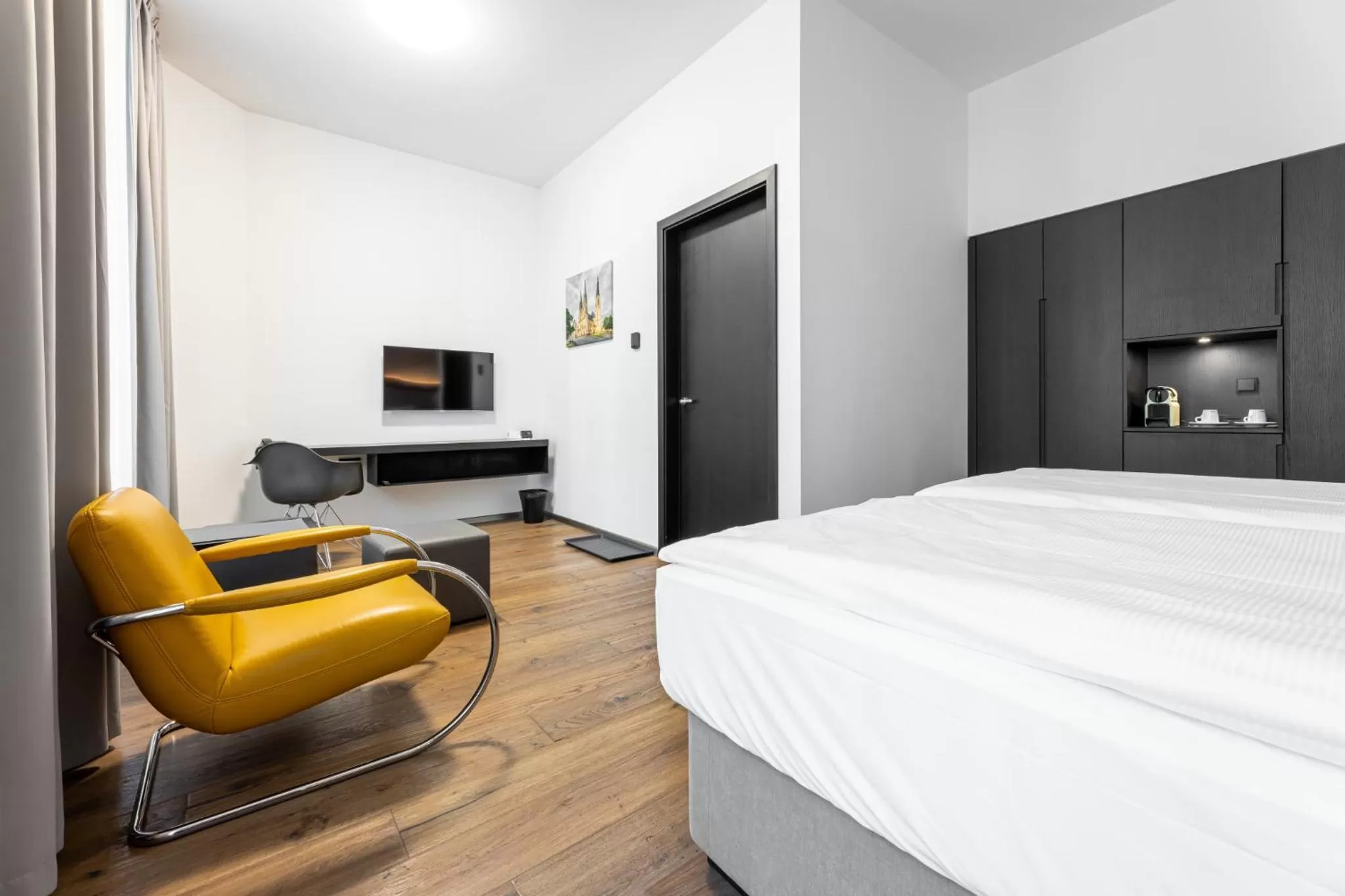 Photo of the whole room, Bed in Theresian Hotel