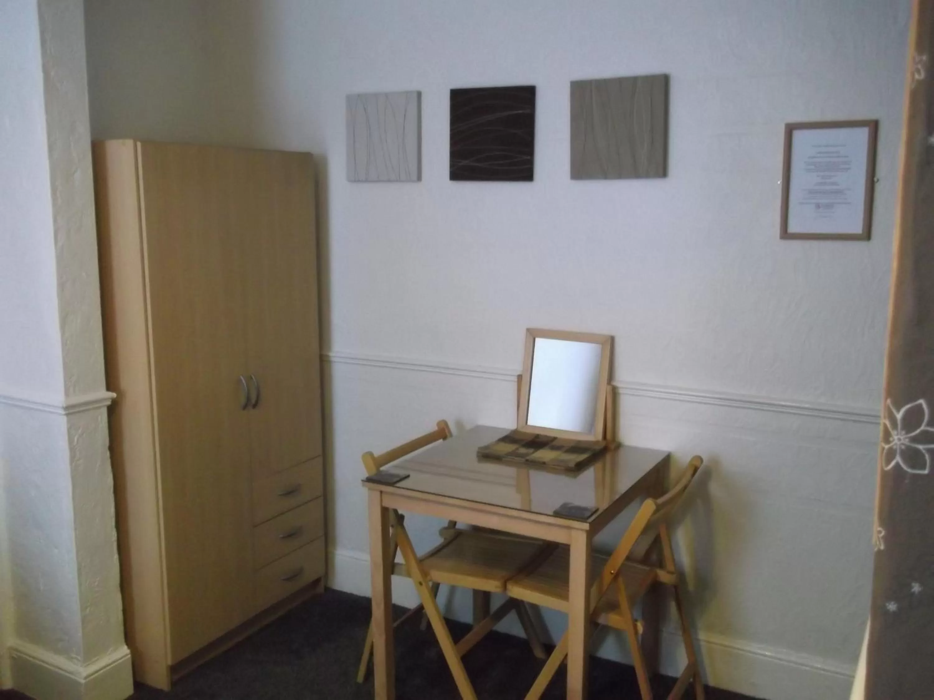 Bedroom in Atlantis Hotel