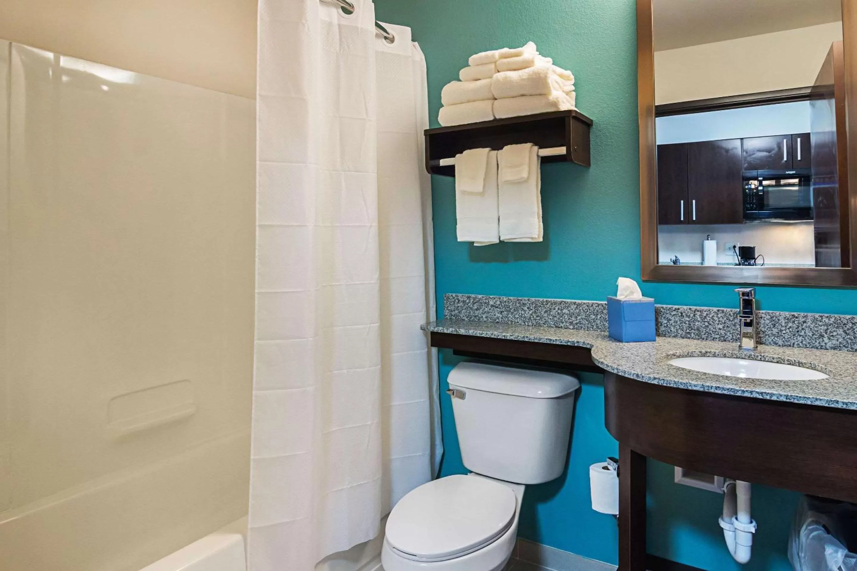 Bathroom in Suburban Studios Monaca - Pittsburgh