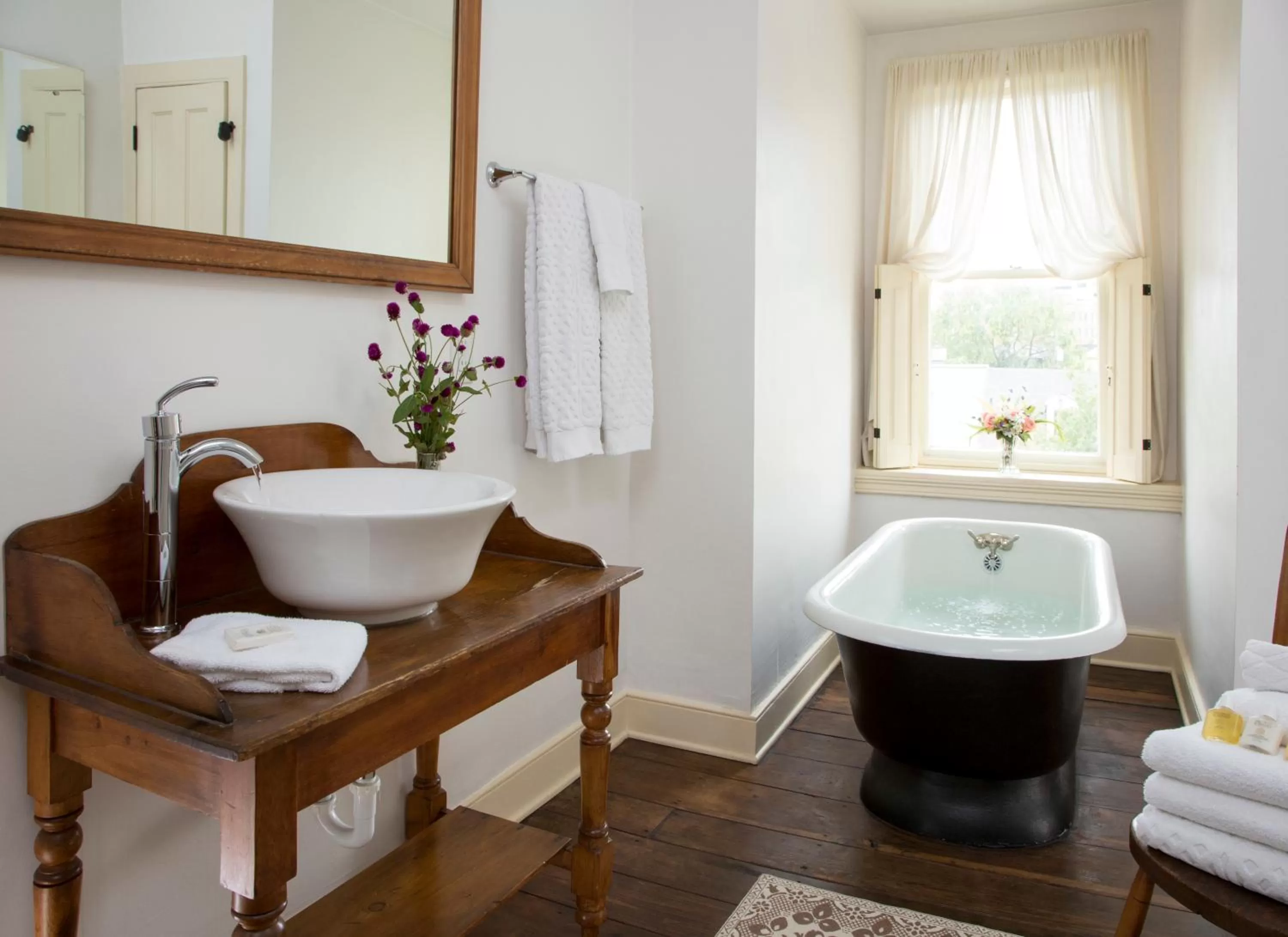 Shower, Bathroom in Rachael's Dowry Bed and Breakfast