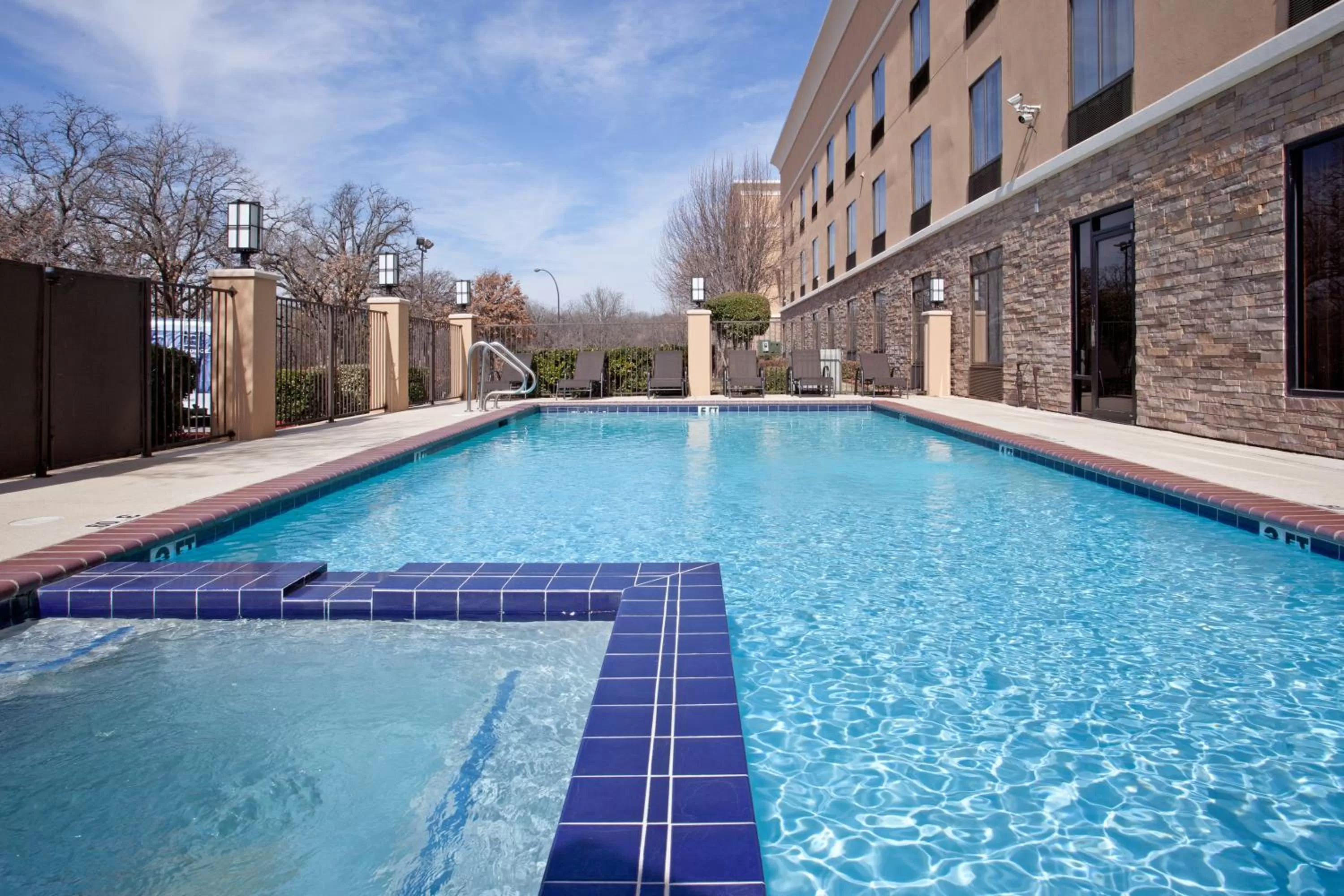 Swimming pool in Holiday Inn Express Arlington Interstate 20 Parks Mall by IHG