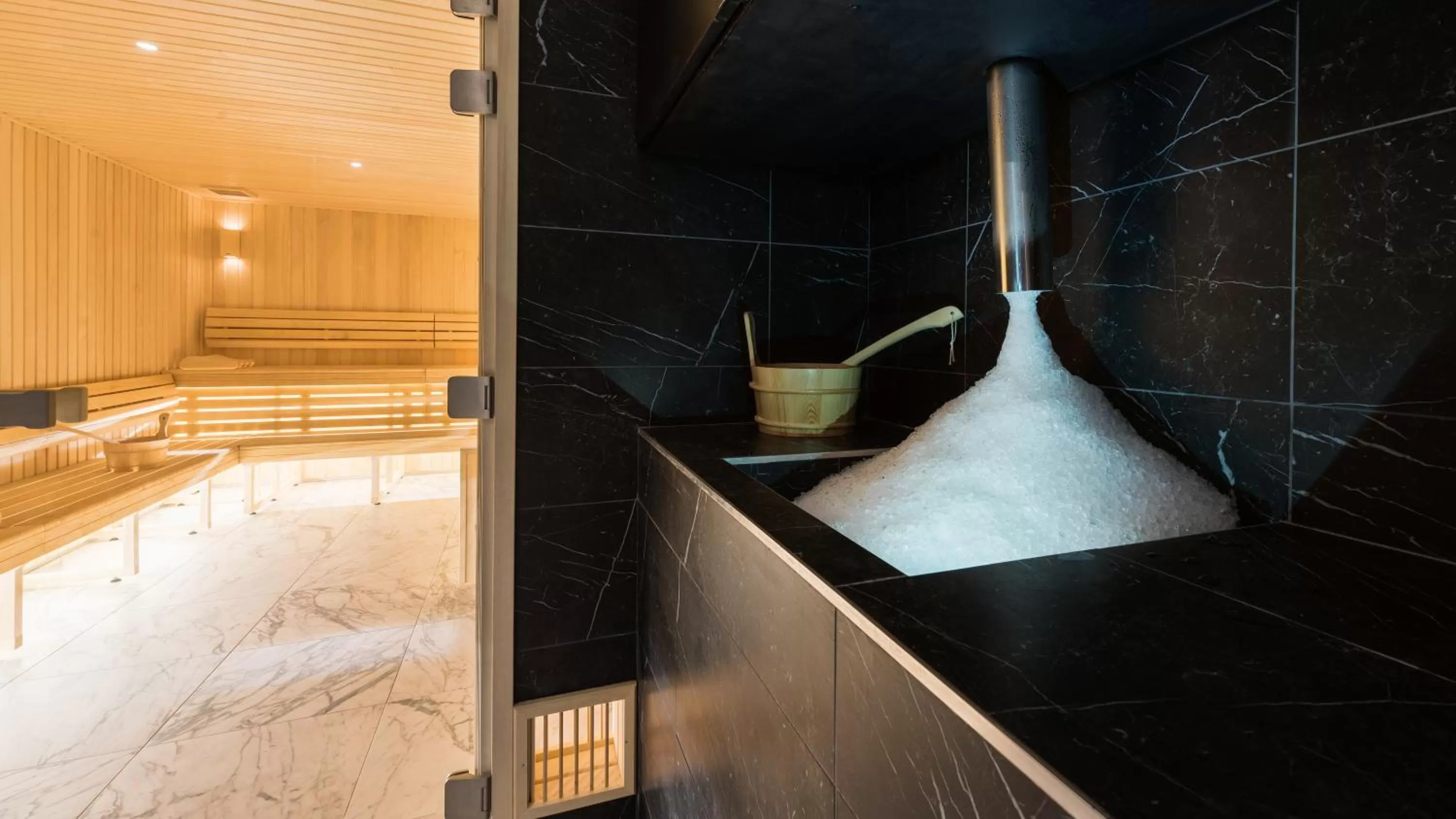 Steam room in Fahrenheit Seven Courchevel