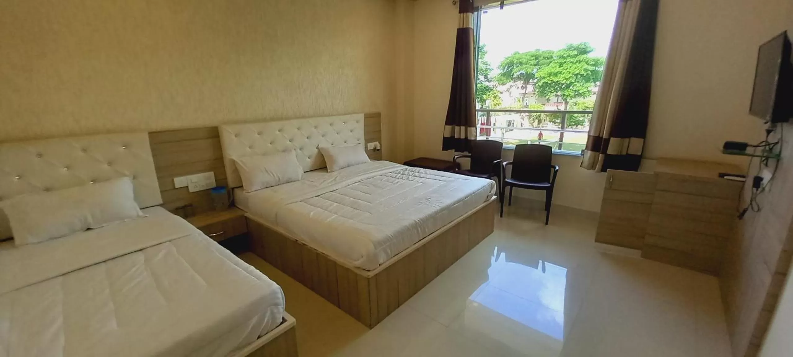 Bed in Sanjog Resort