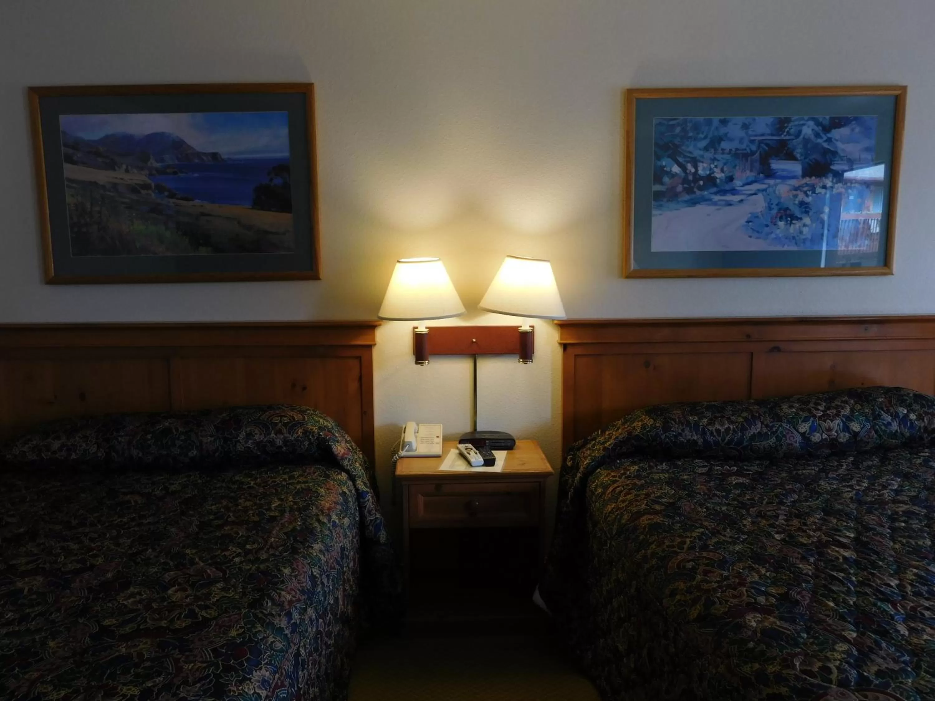 Bed in Pacific Gardens Inn