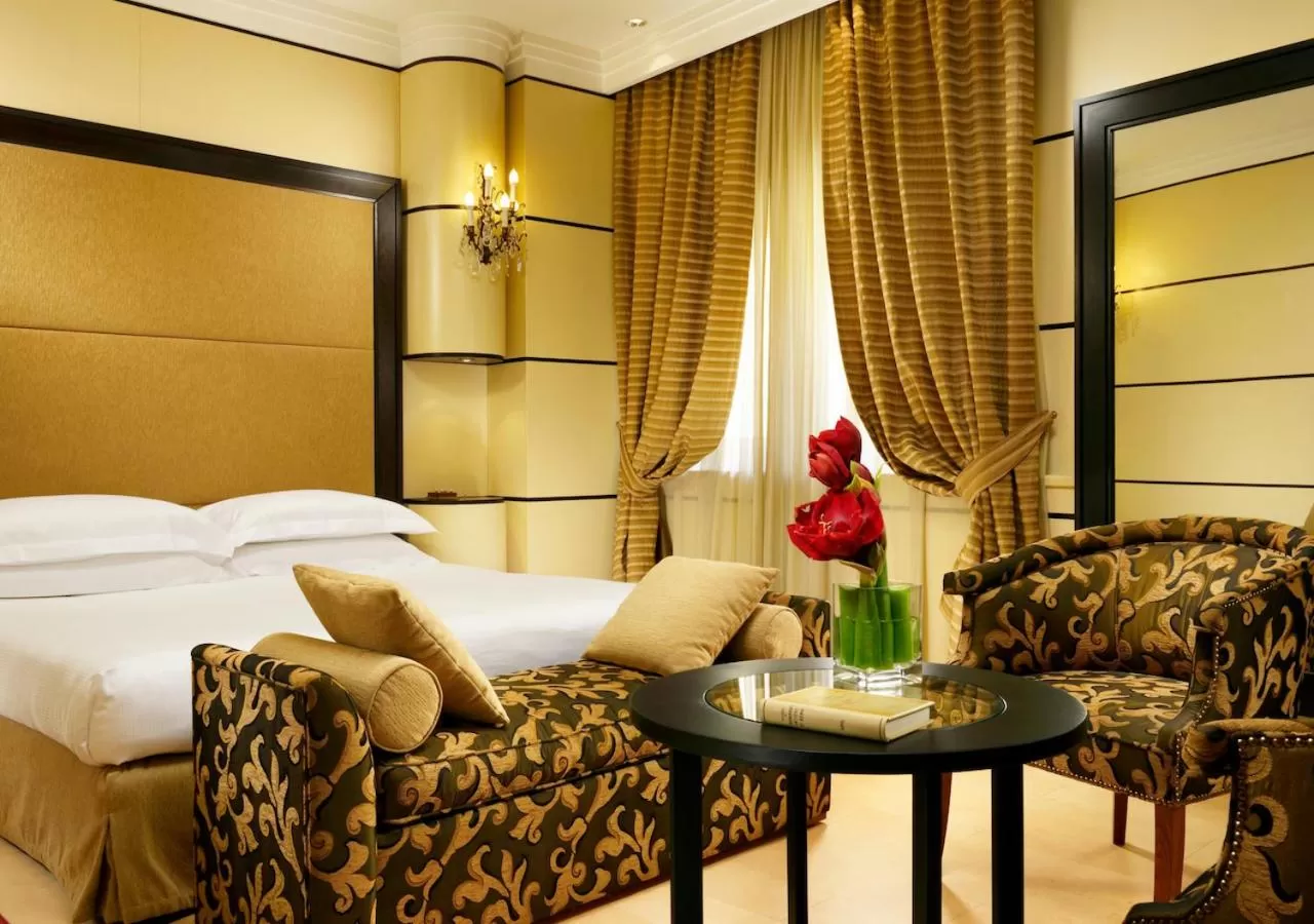 Photo of the whole room, Bed in FH55 Grand Hotel Palatino