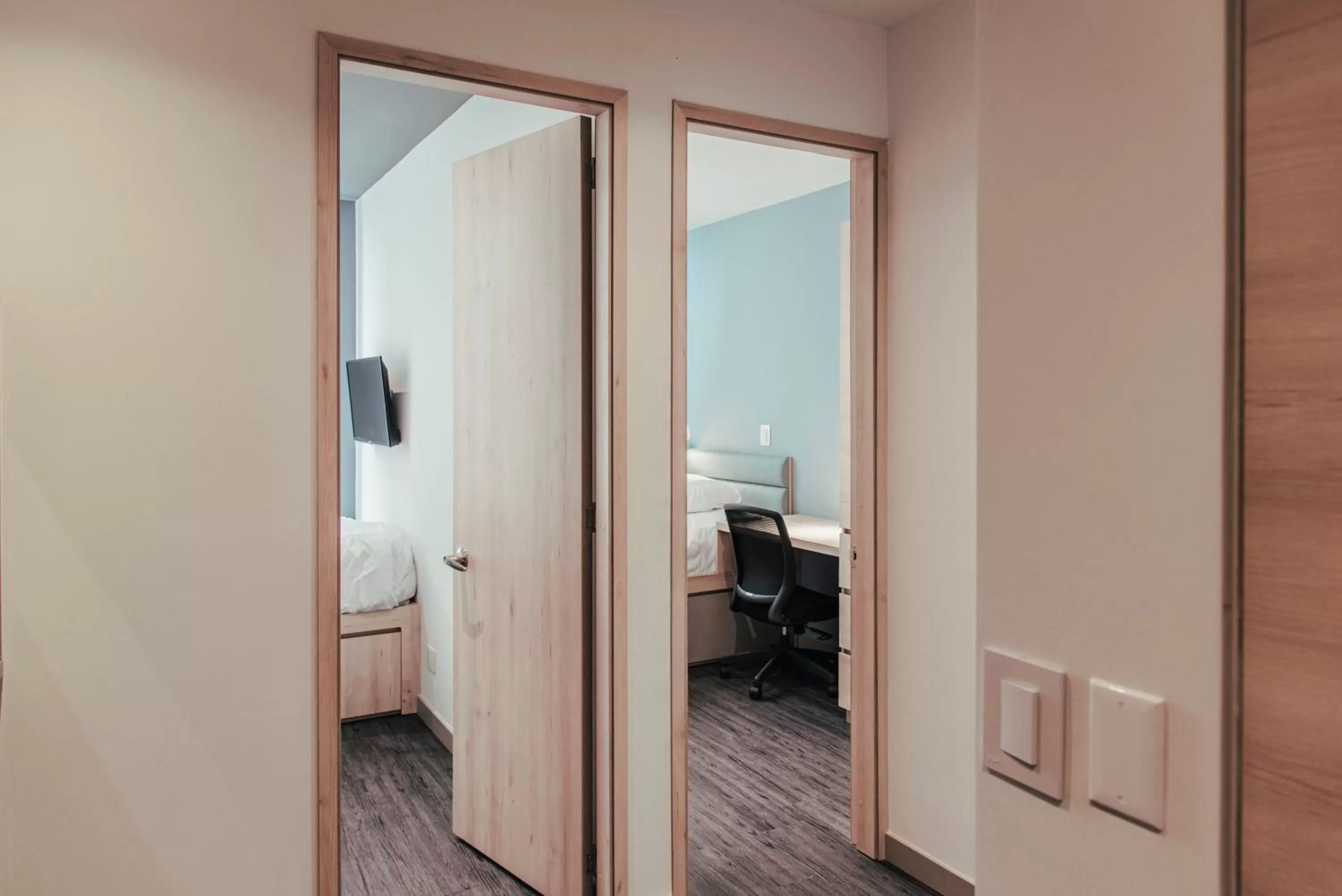 Photo of the whole room in UMA Suites Chia