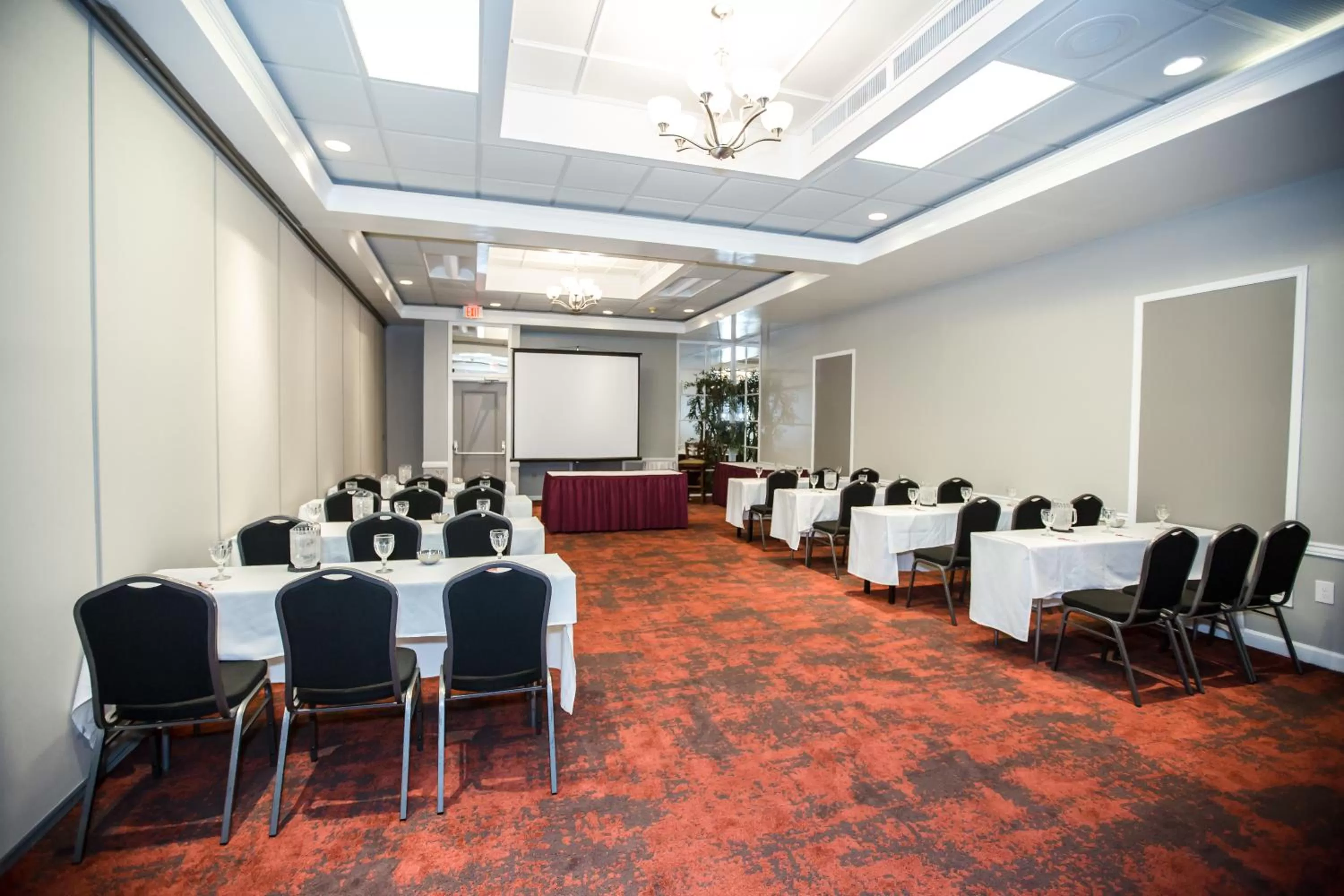 Meeting/conference room in Ramada by Wyndham Jacksonville Hotel & Conference Center