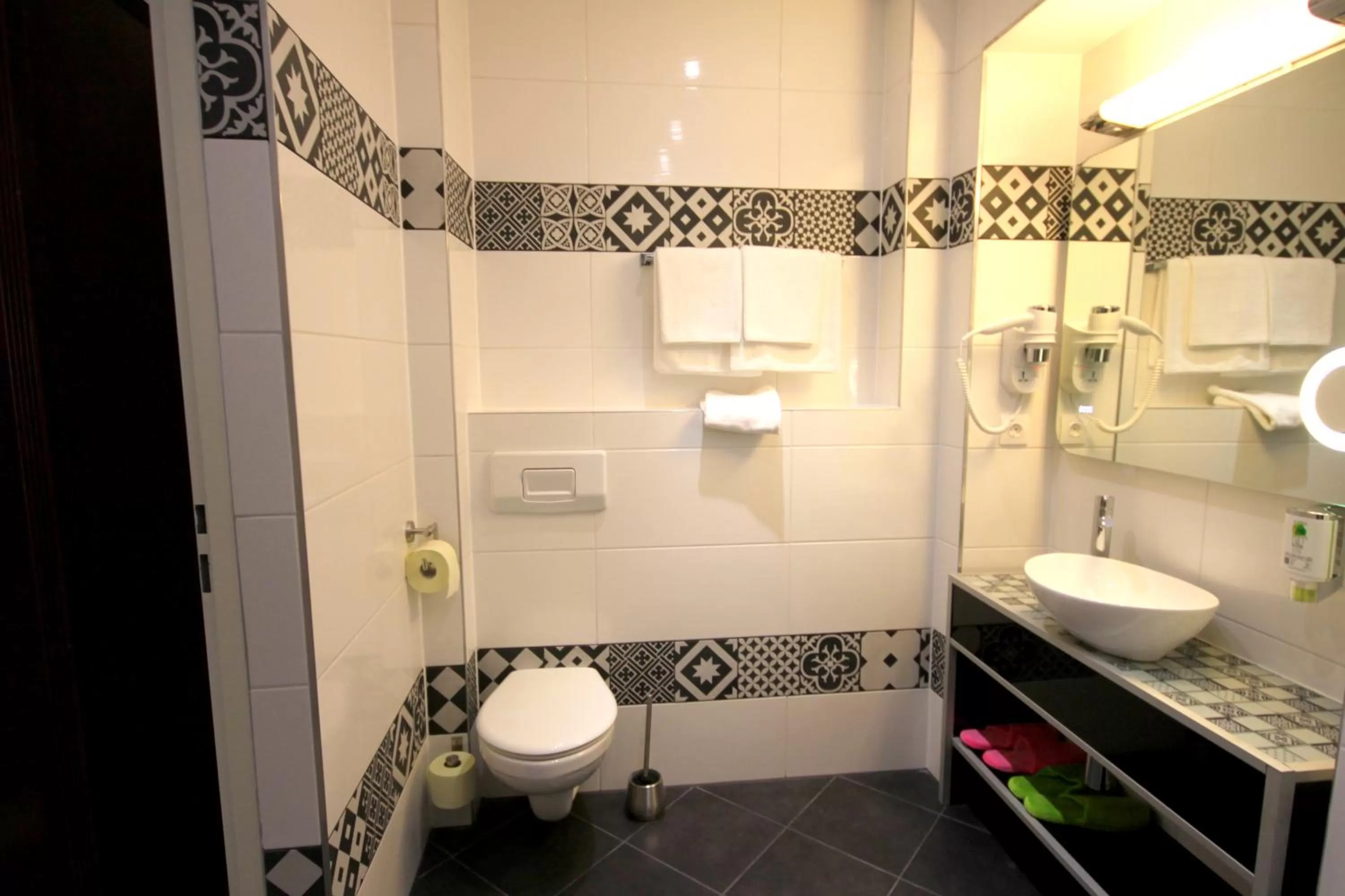 Bathroom in Best Western Plus Celebrity Suites