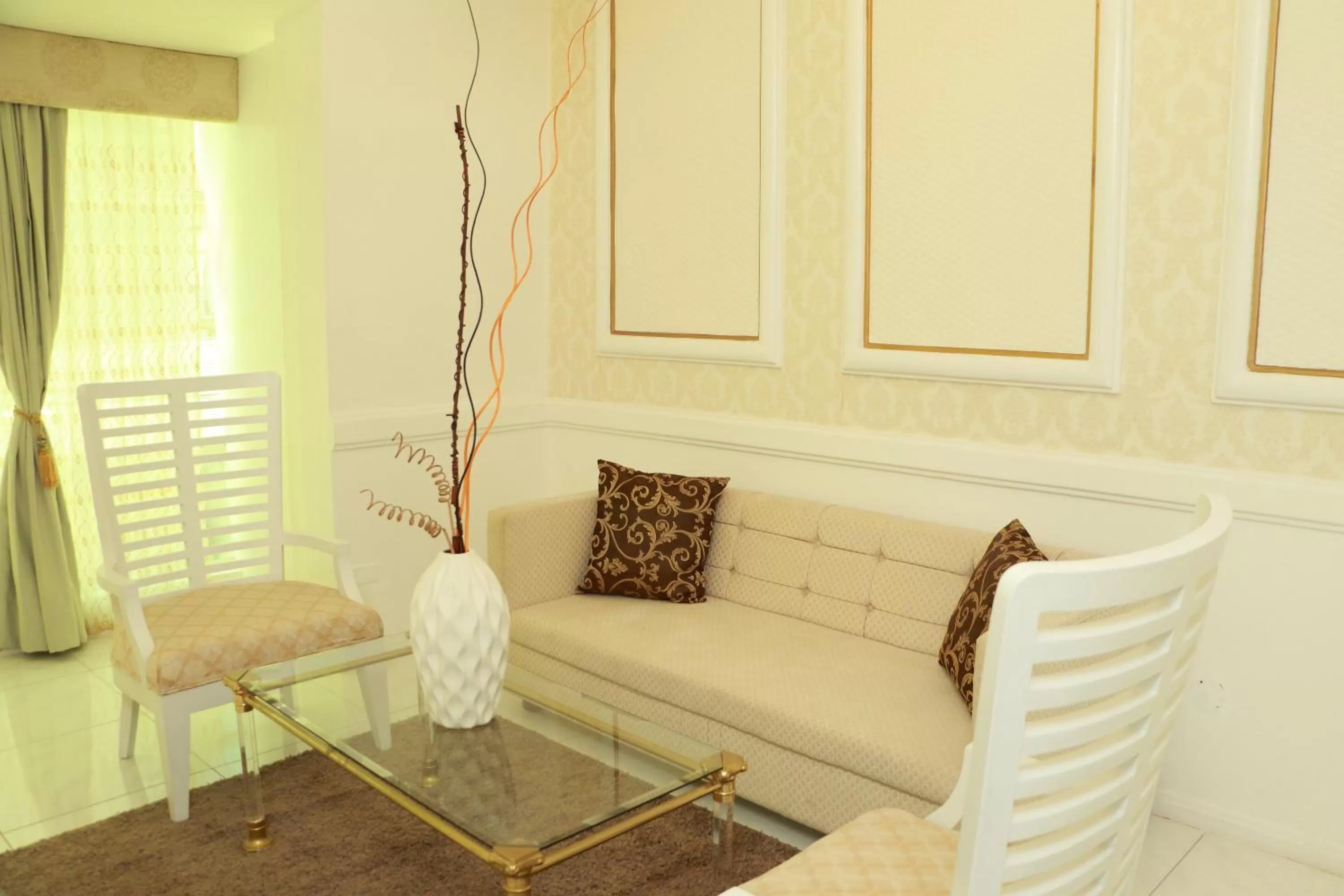 Living room, Seating Area in Presidente Boutique