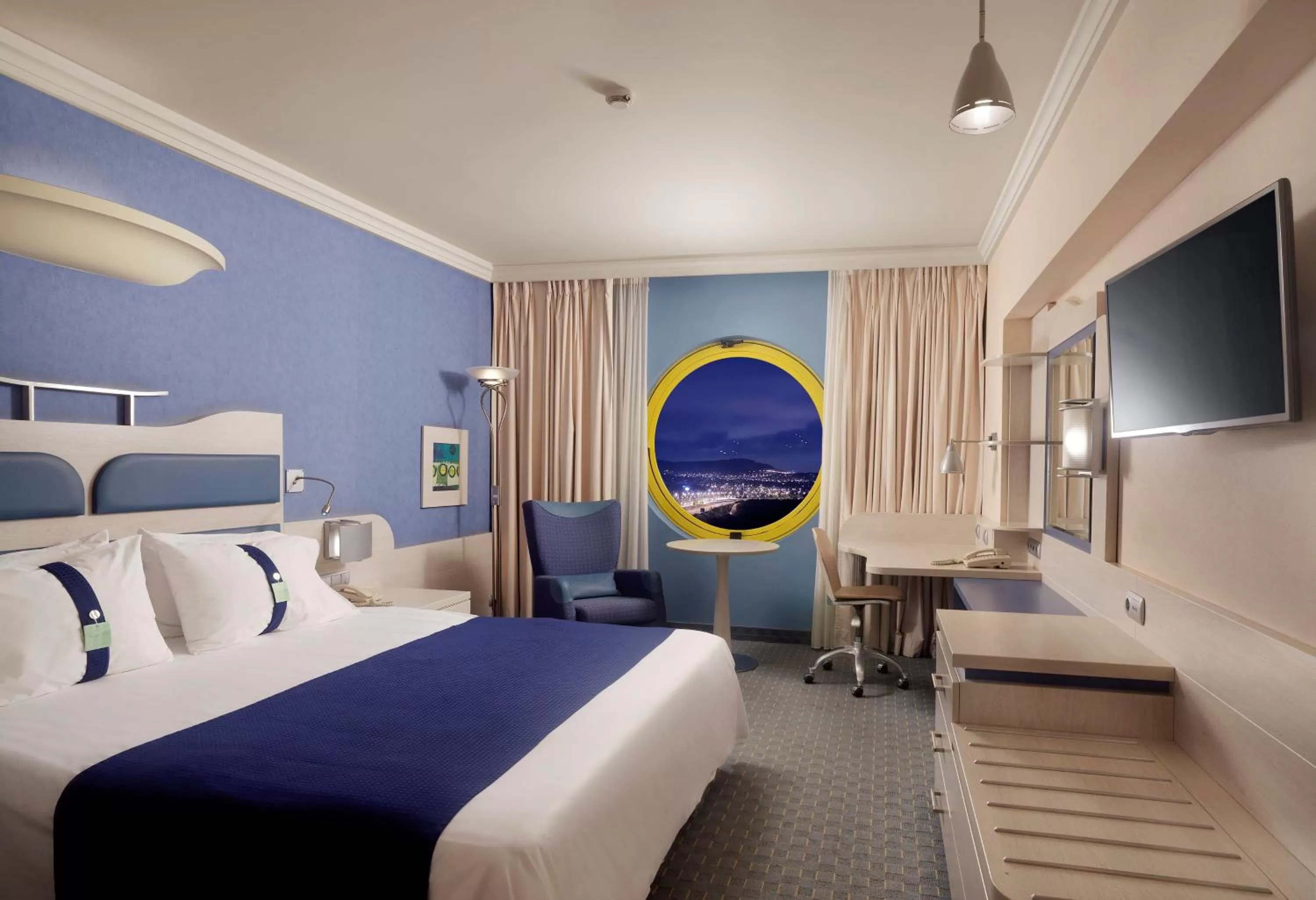 Photo of the whole room, Bed in Holiday Inn Athens Attica Av, Airport W. by IHG